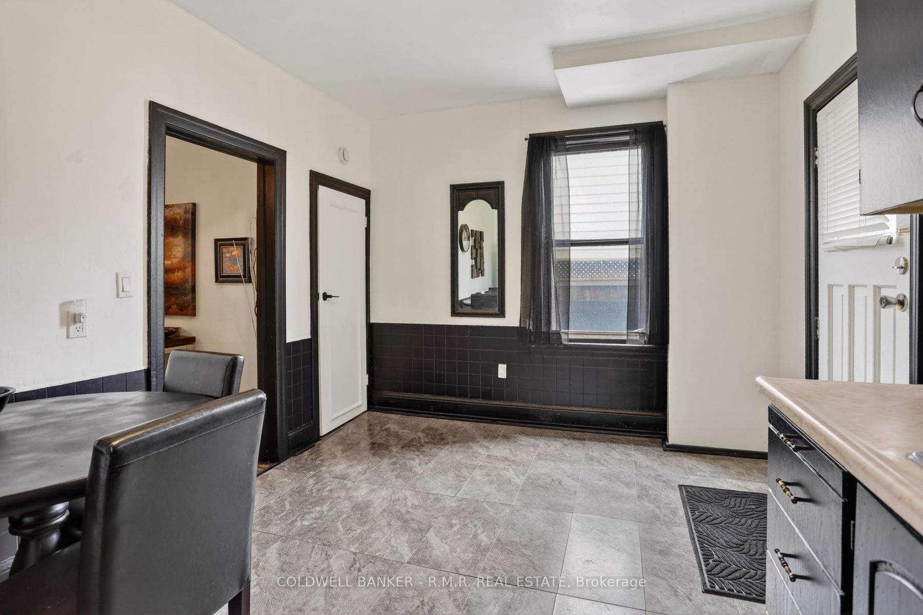 532 Front Street Property Photo 17
