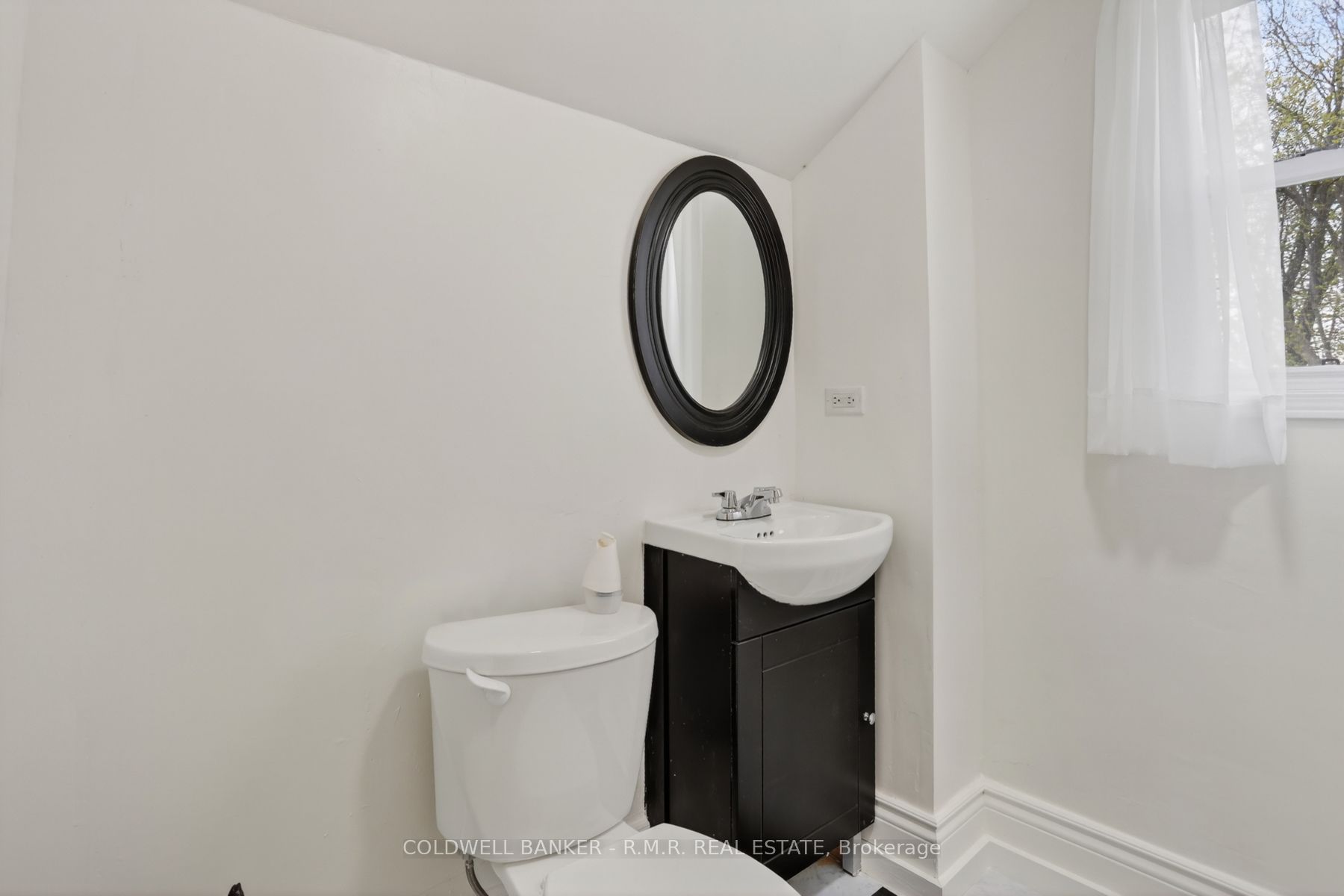 532 Front Street Property Photo 23