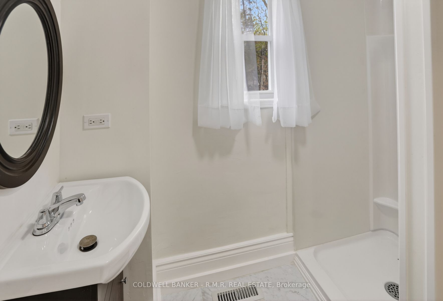 532 Front Street Property Photo 24