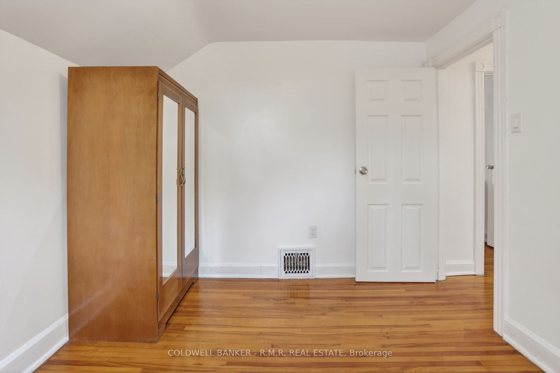 532 Front Street Property Photo 26