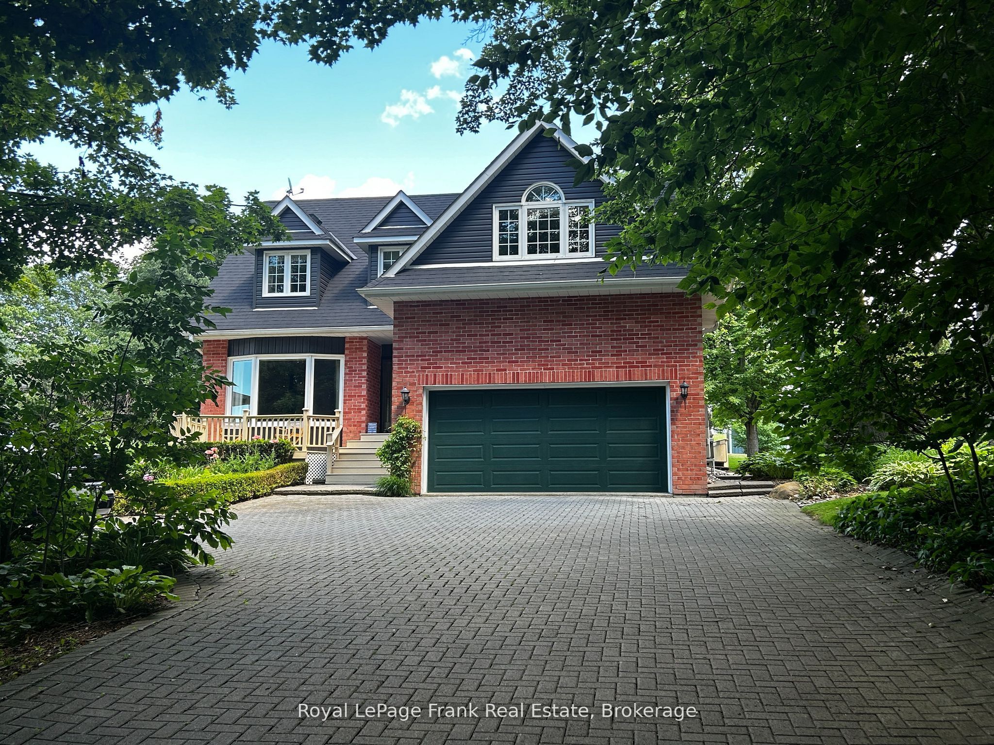 85 Ambleside Drive Property Photo 2