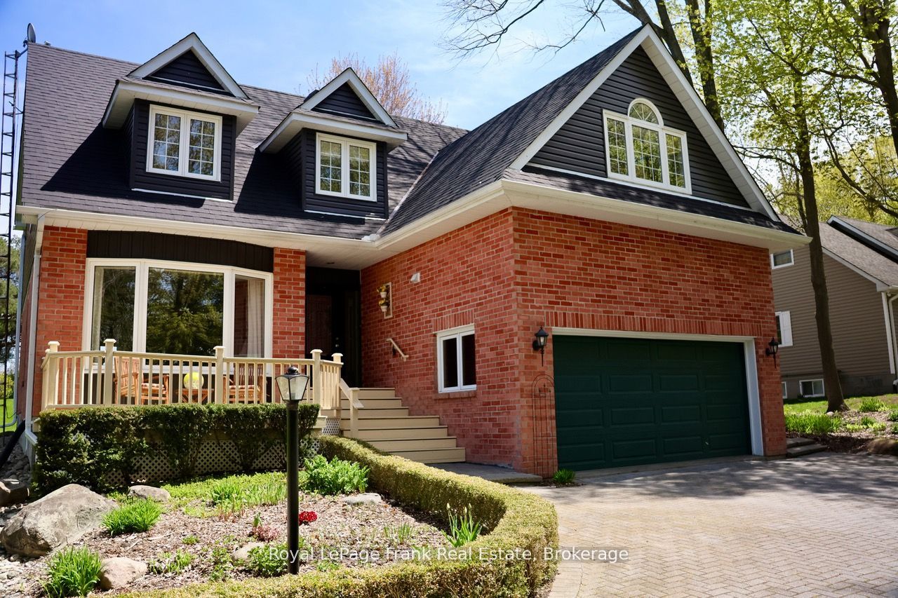 85 Ambleside Drive Property Photo 3