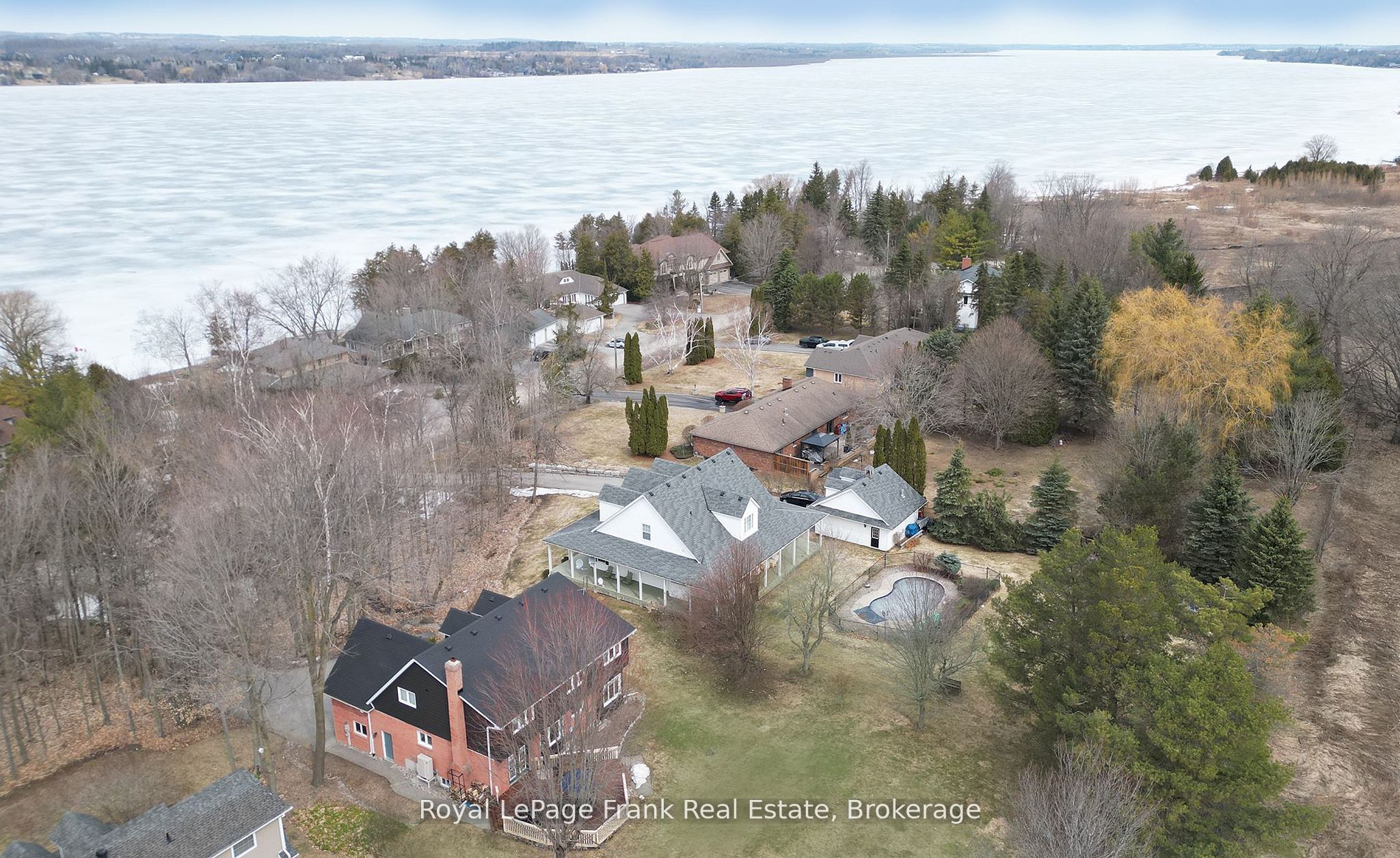 85 Ambleside Drive Property Photo 4