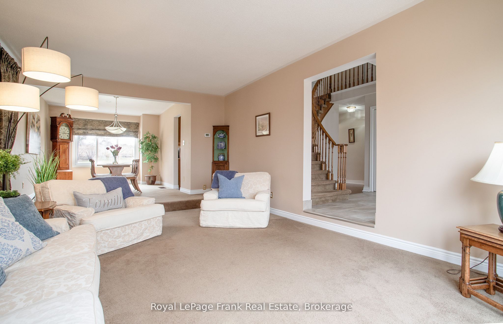 85 Ambleside Drive Property Photo 12