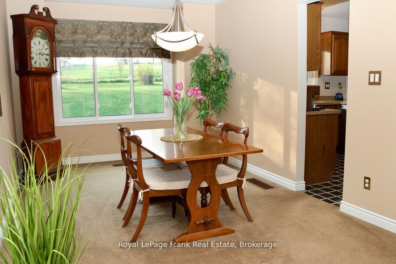 85 Ambleside Drive Property Photo 18