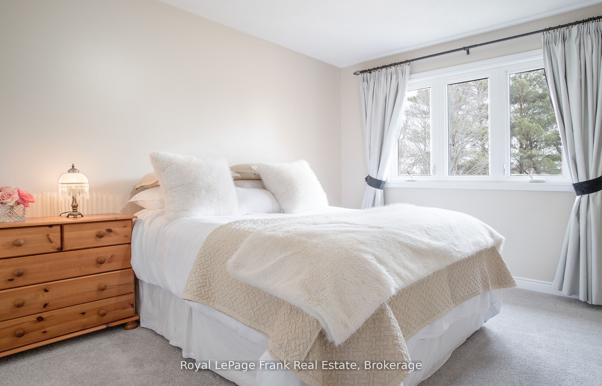 85 Ambleside Drive Property Photo 36