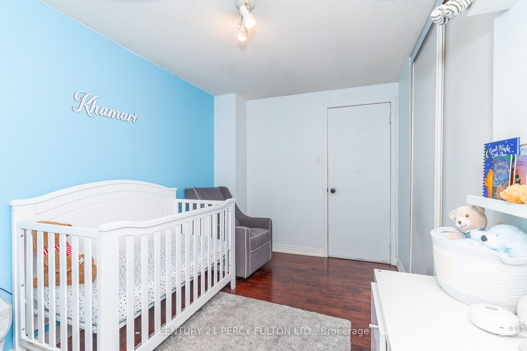 557 Cobblehill Drive Property Photo 22