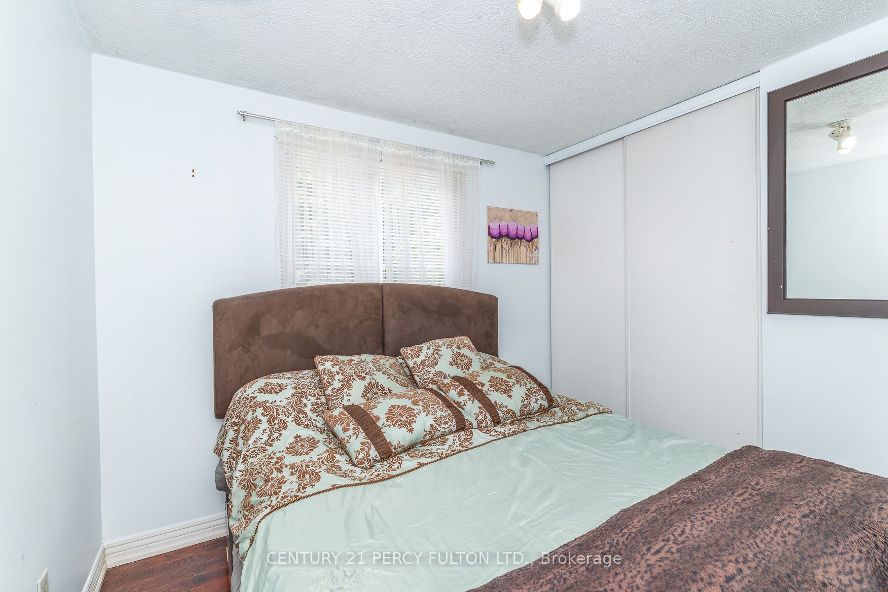 557 Cobblehill Drive Property Photo 25
