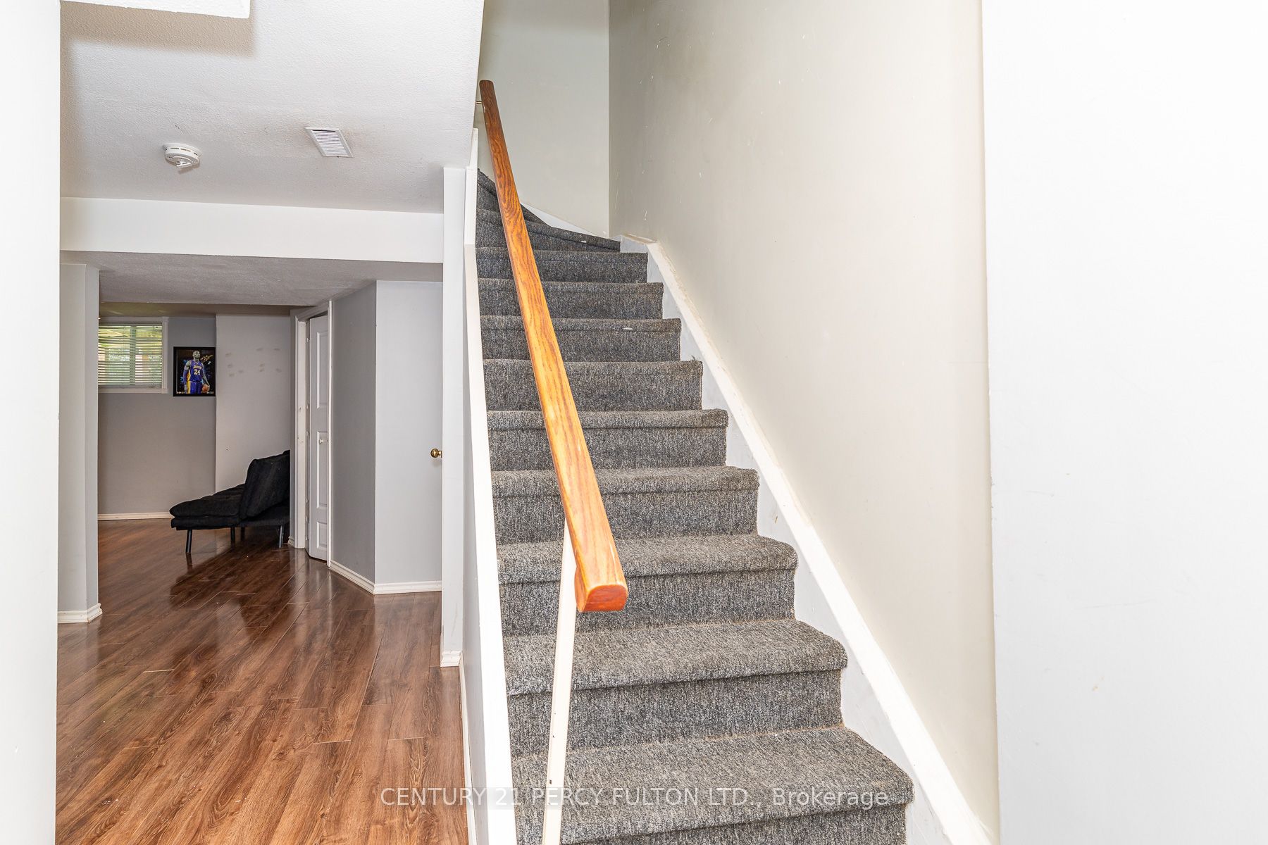 557 Cobblehill Drive Property Photo 32