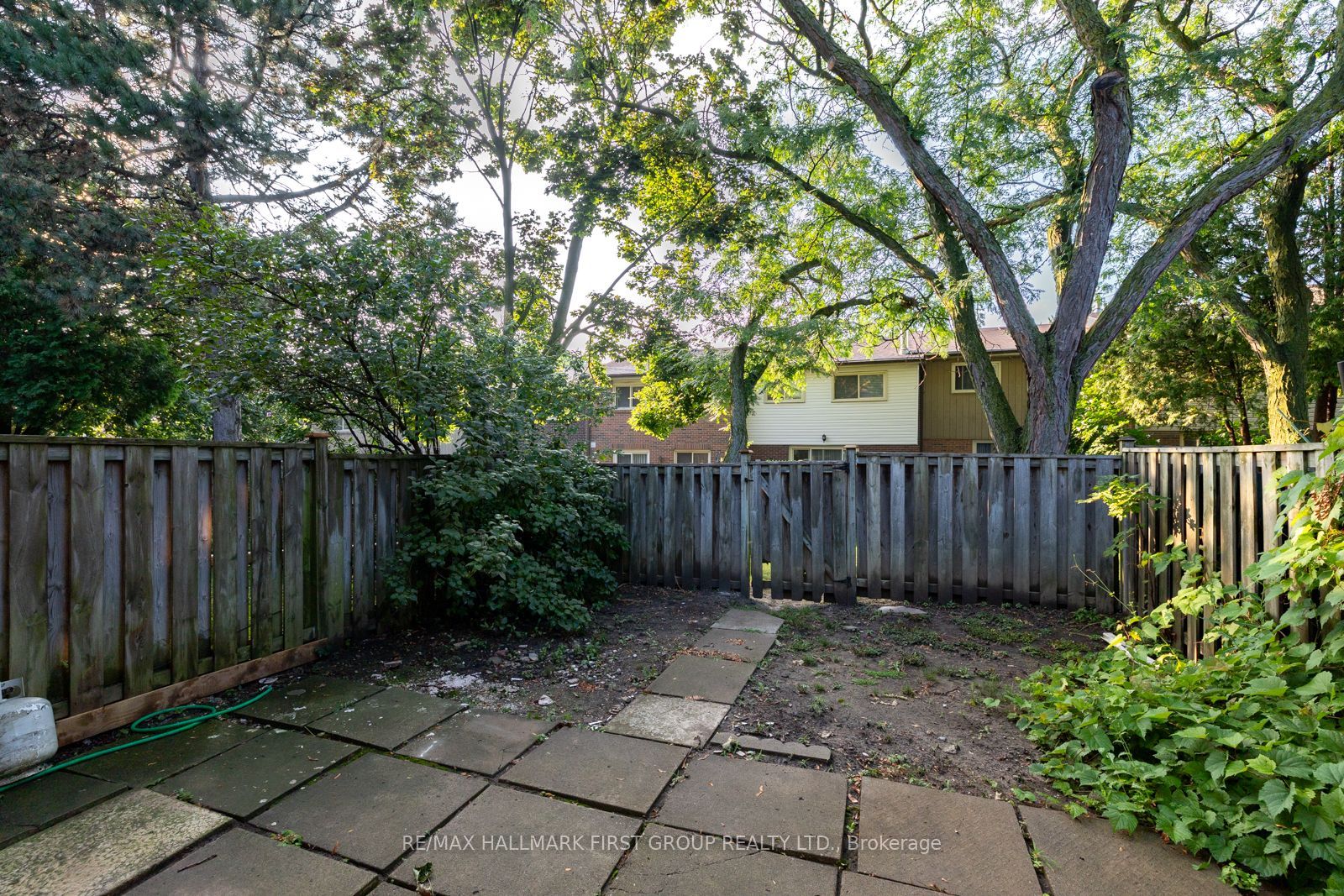 270 Timberbank Boulevard 75 Property Photo 25