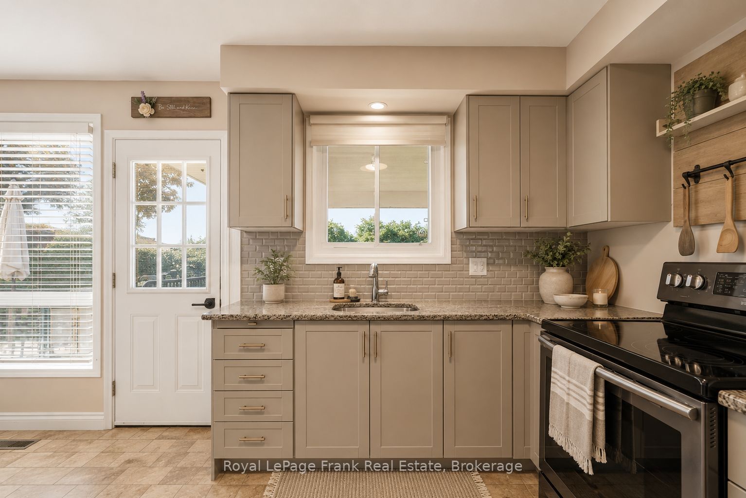 185 Athabasca Street Property Photo 10