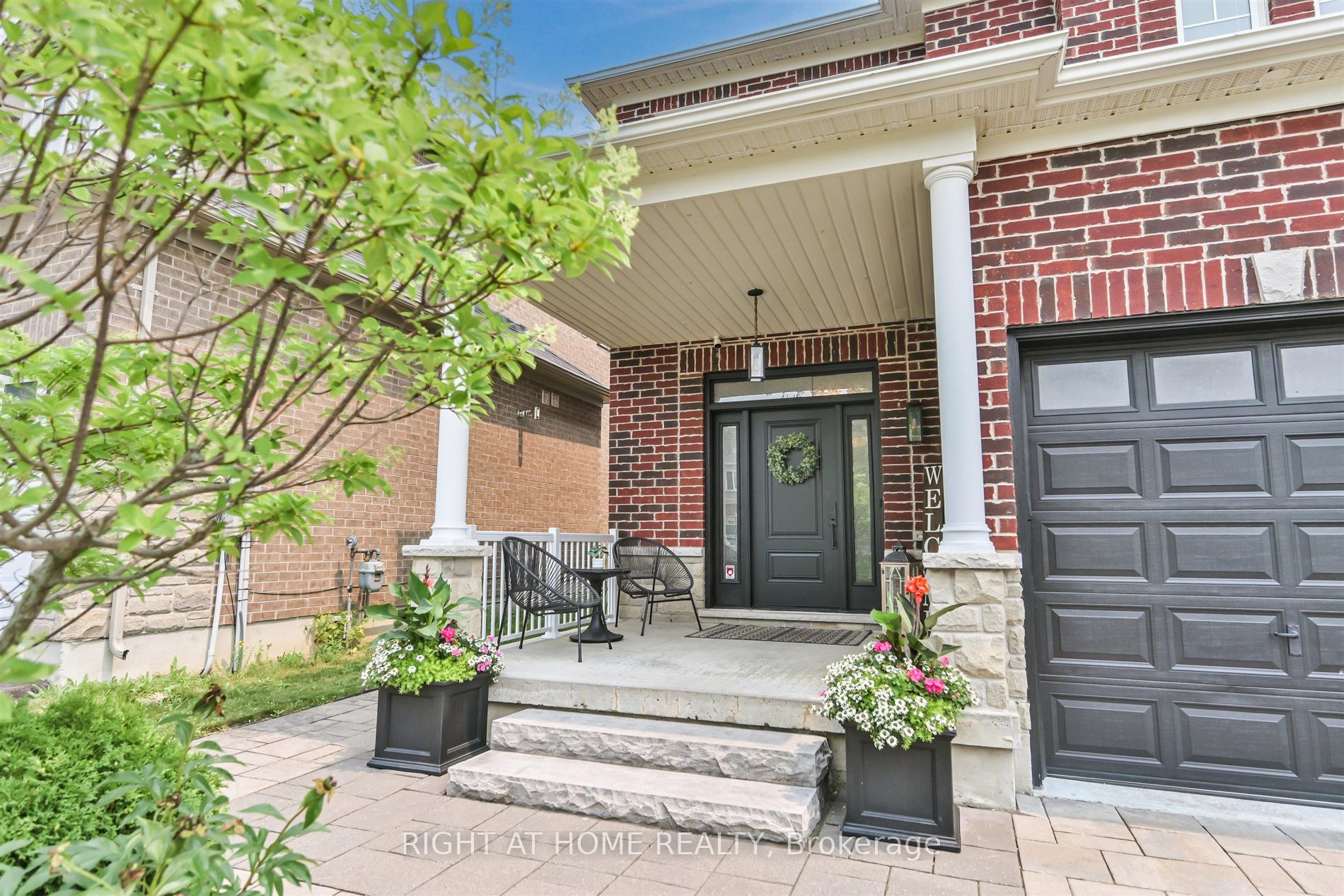 1259 Aldsworth Crescent Property Photo 2