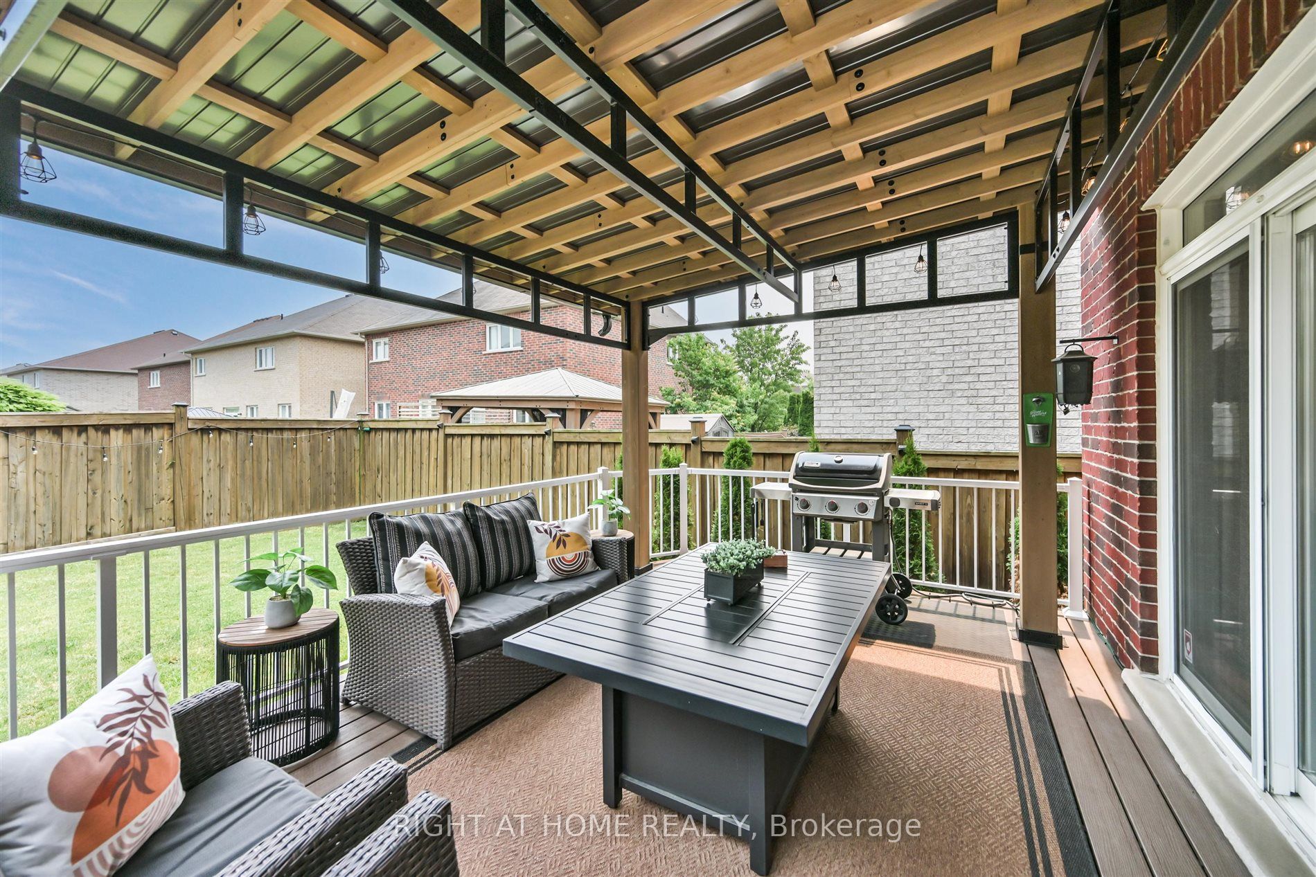 1259 Aldsworth Crescent Property Photo 41