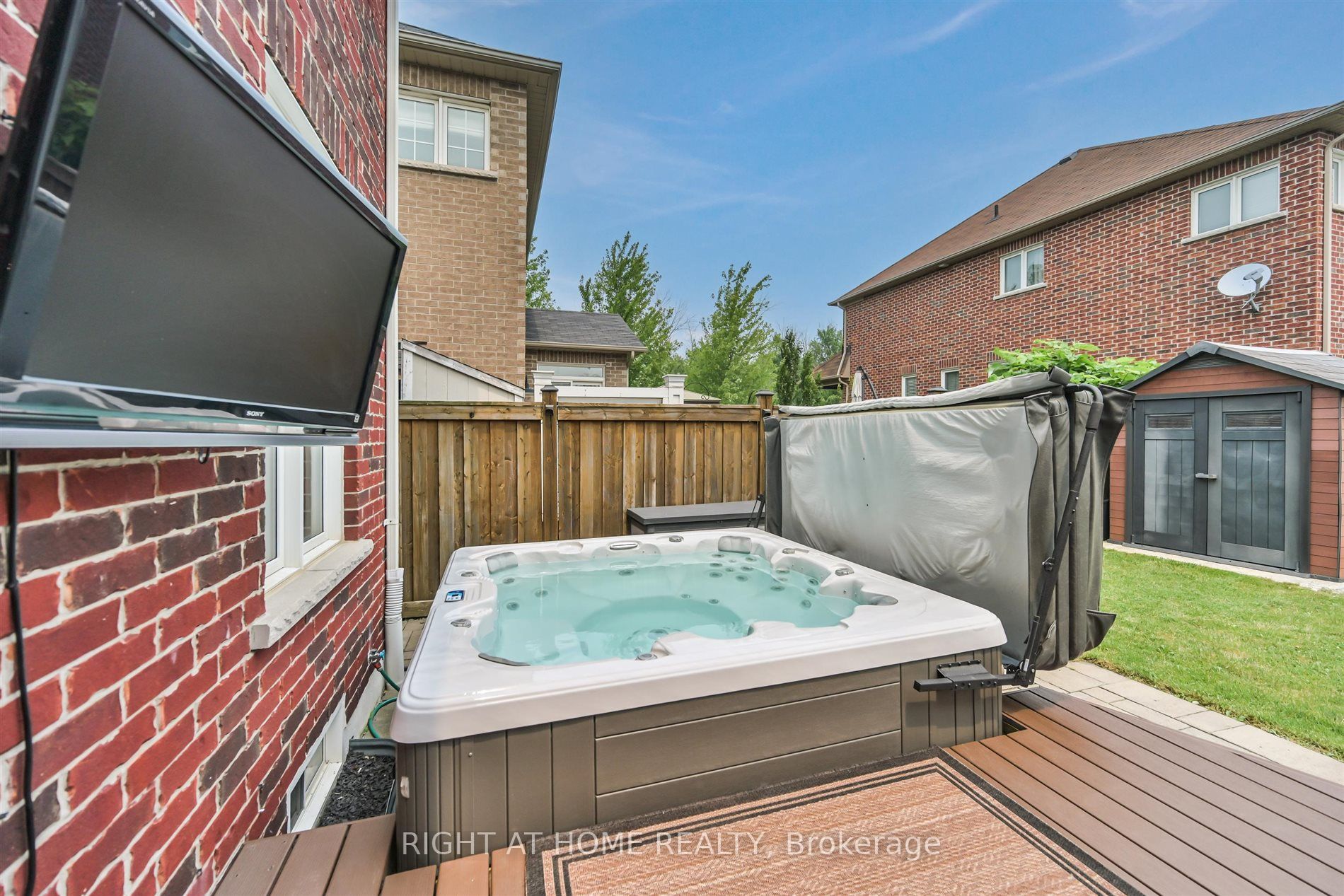 1259 Aldsworth Crescent Property Photo 42