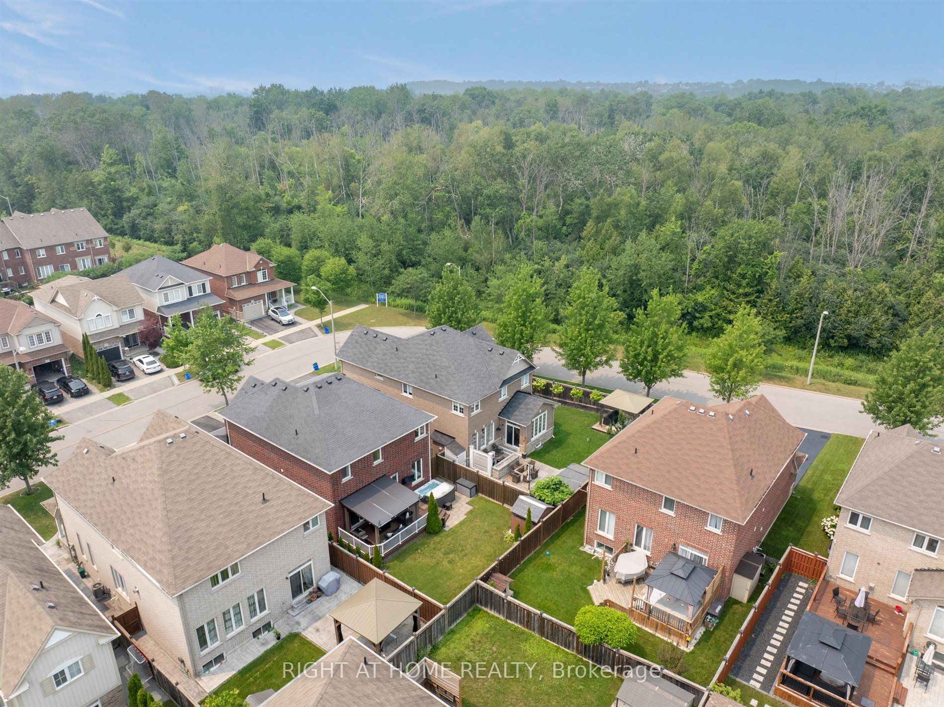 1259 Aldsworth Crescent Property Photo 45