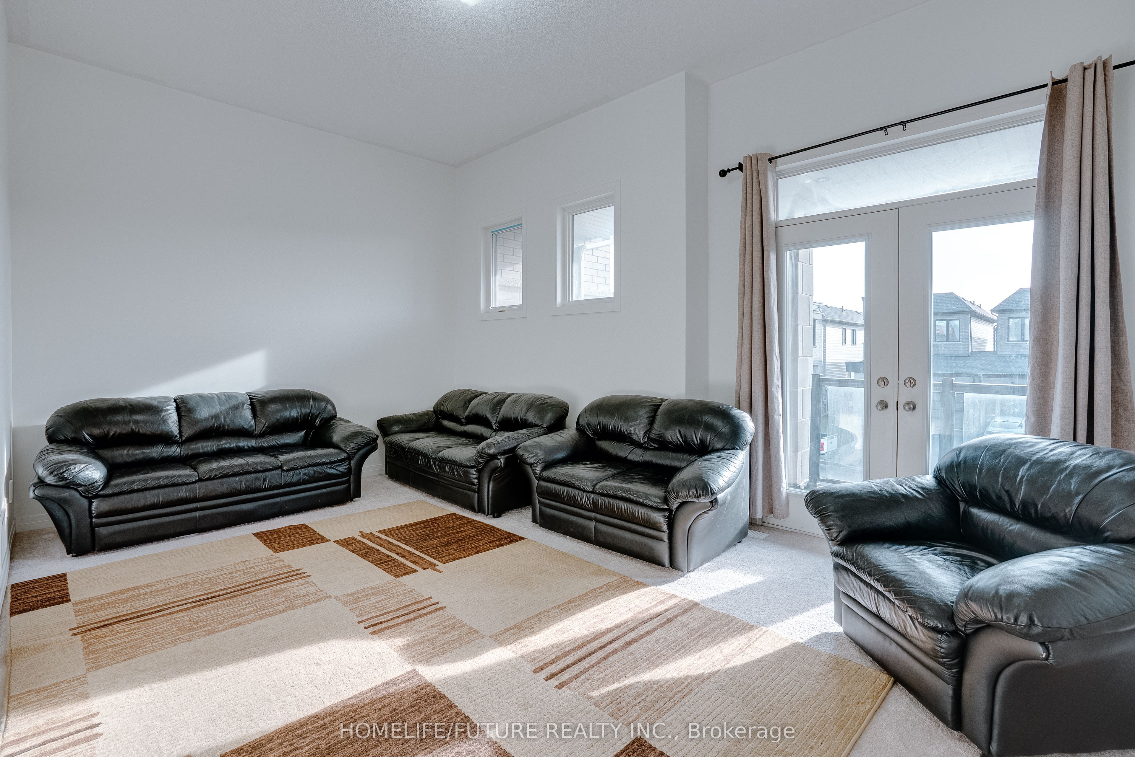 47 Clipper Lane Property Photo 19