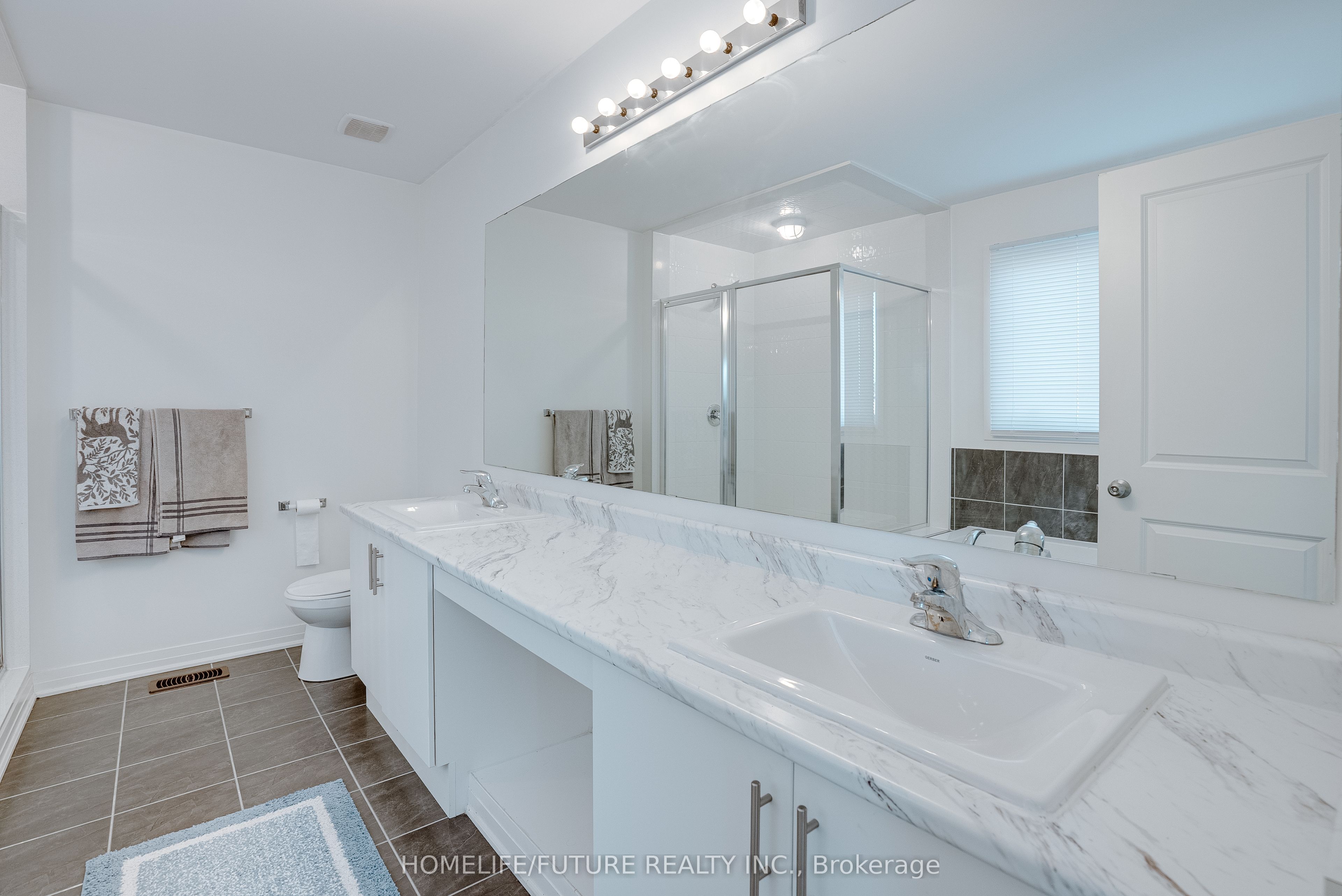 47 Clipper Lane Property Photo 27