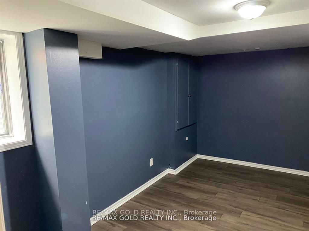 27 Middlecote Drive Bsmt Property Photo 6