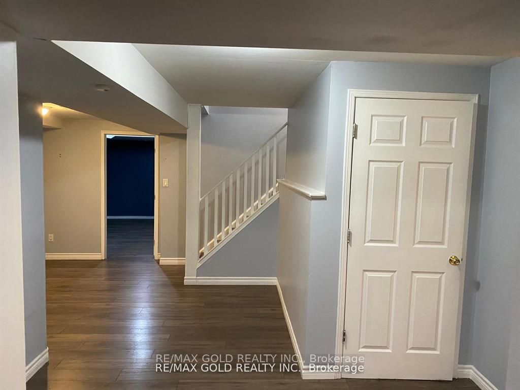 27 Middlecote Drive Bsmt Property Photo 20