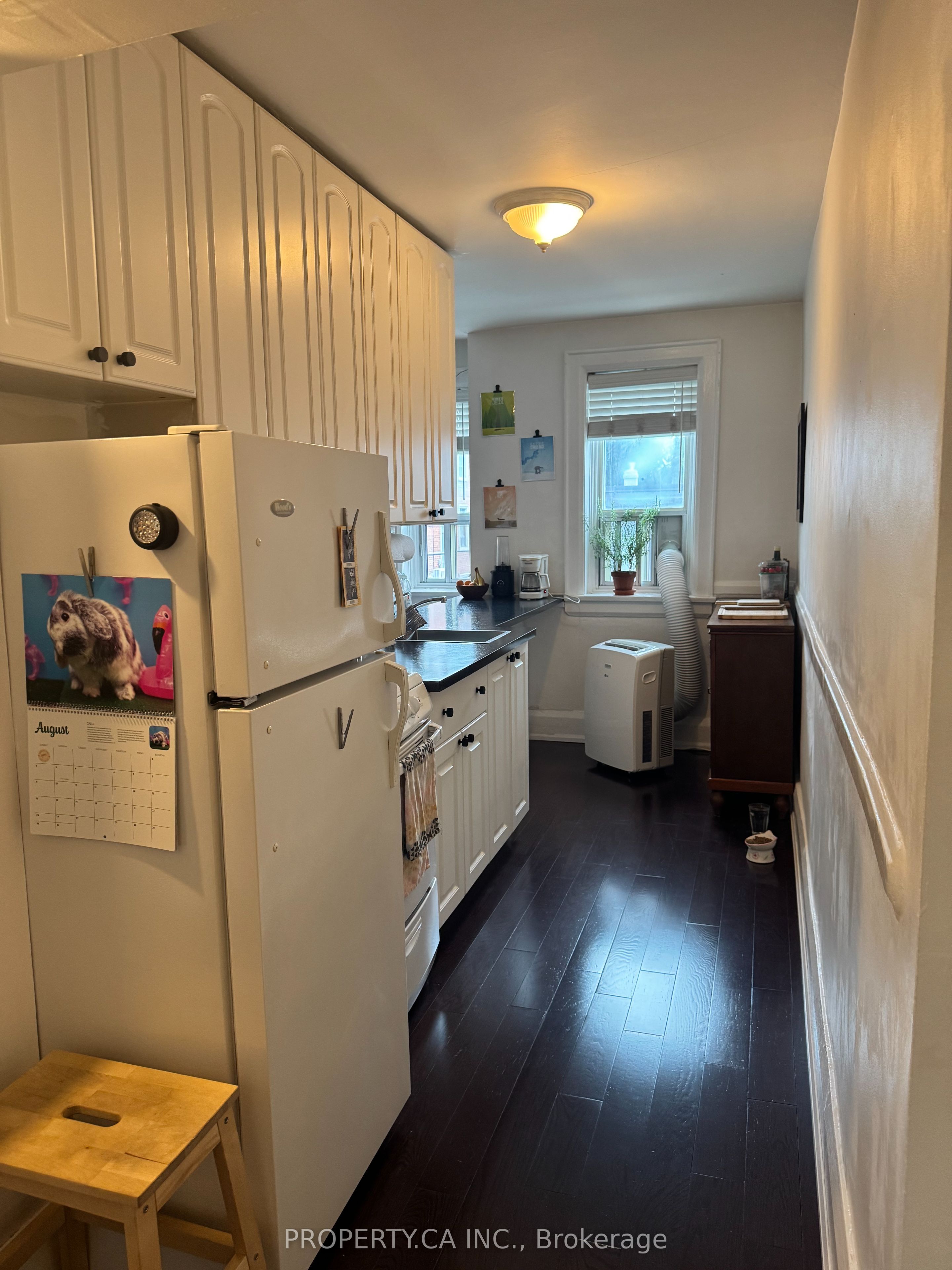 849 Broadview Avenue E 18 Property Photo 5