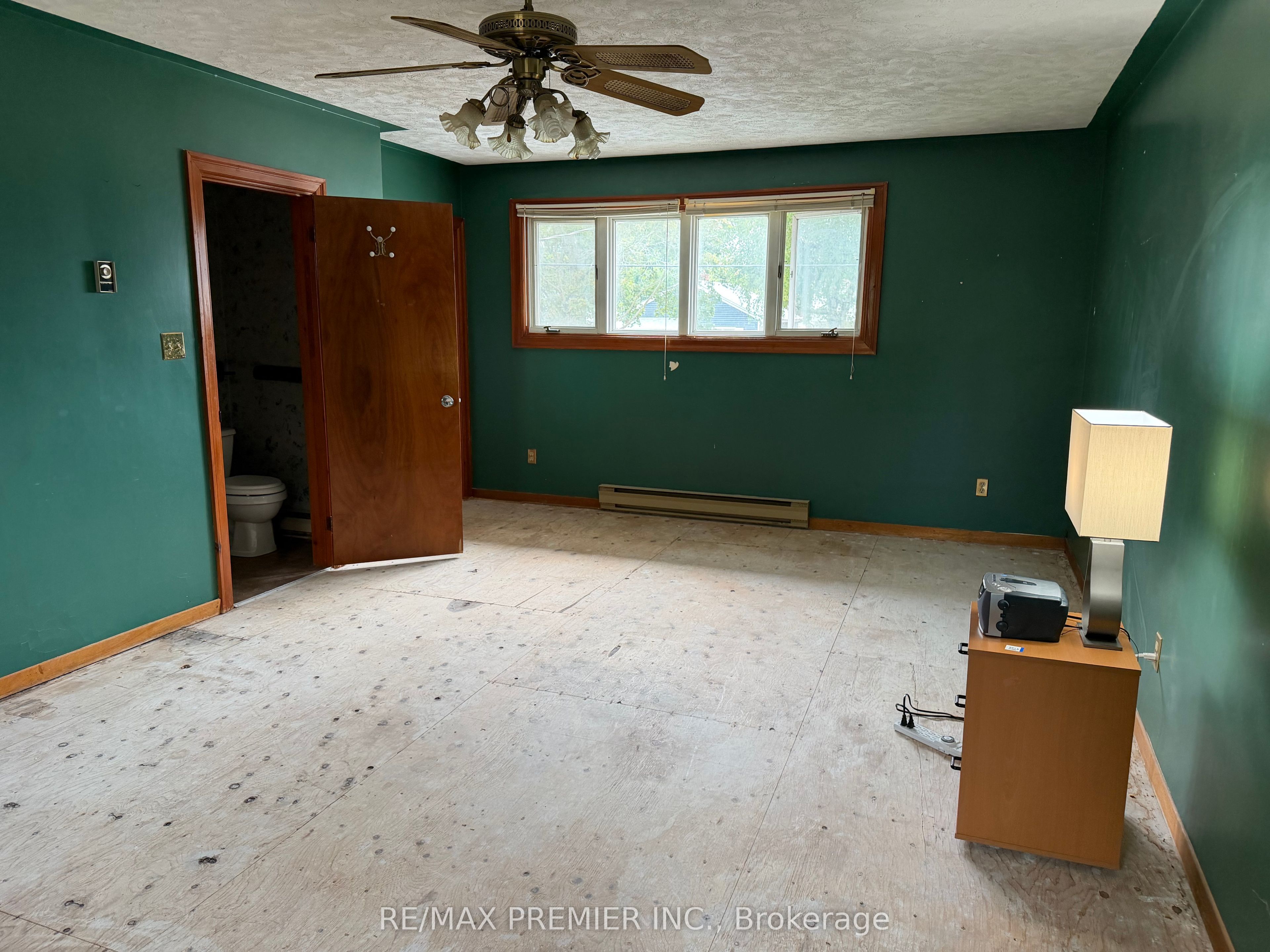 277 Gibbons Street Property Photo 5