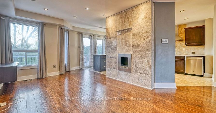 90 Oke Road Main Floor Property Photo 13