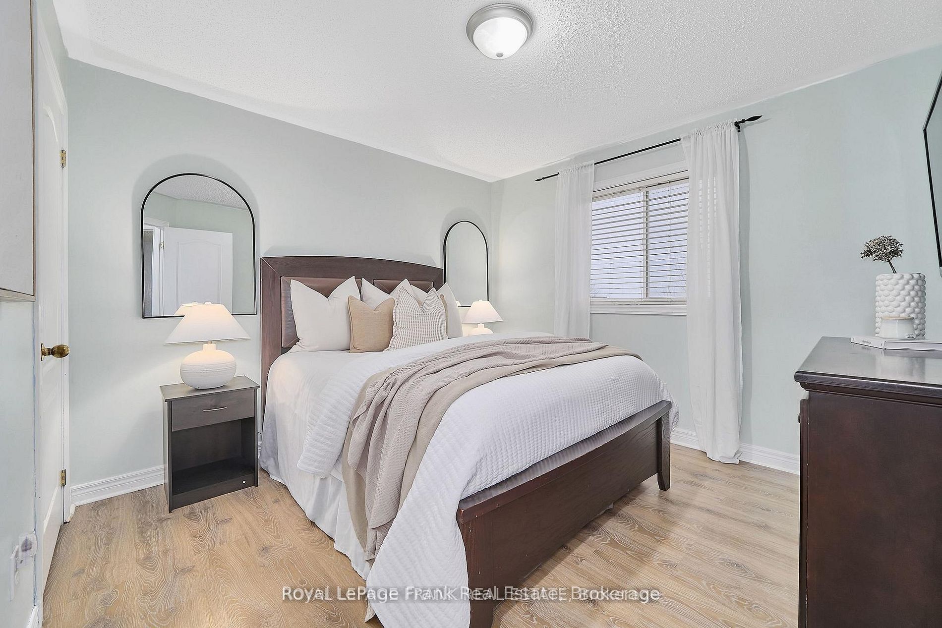 5 Partner Drive Property Photo 22