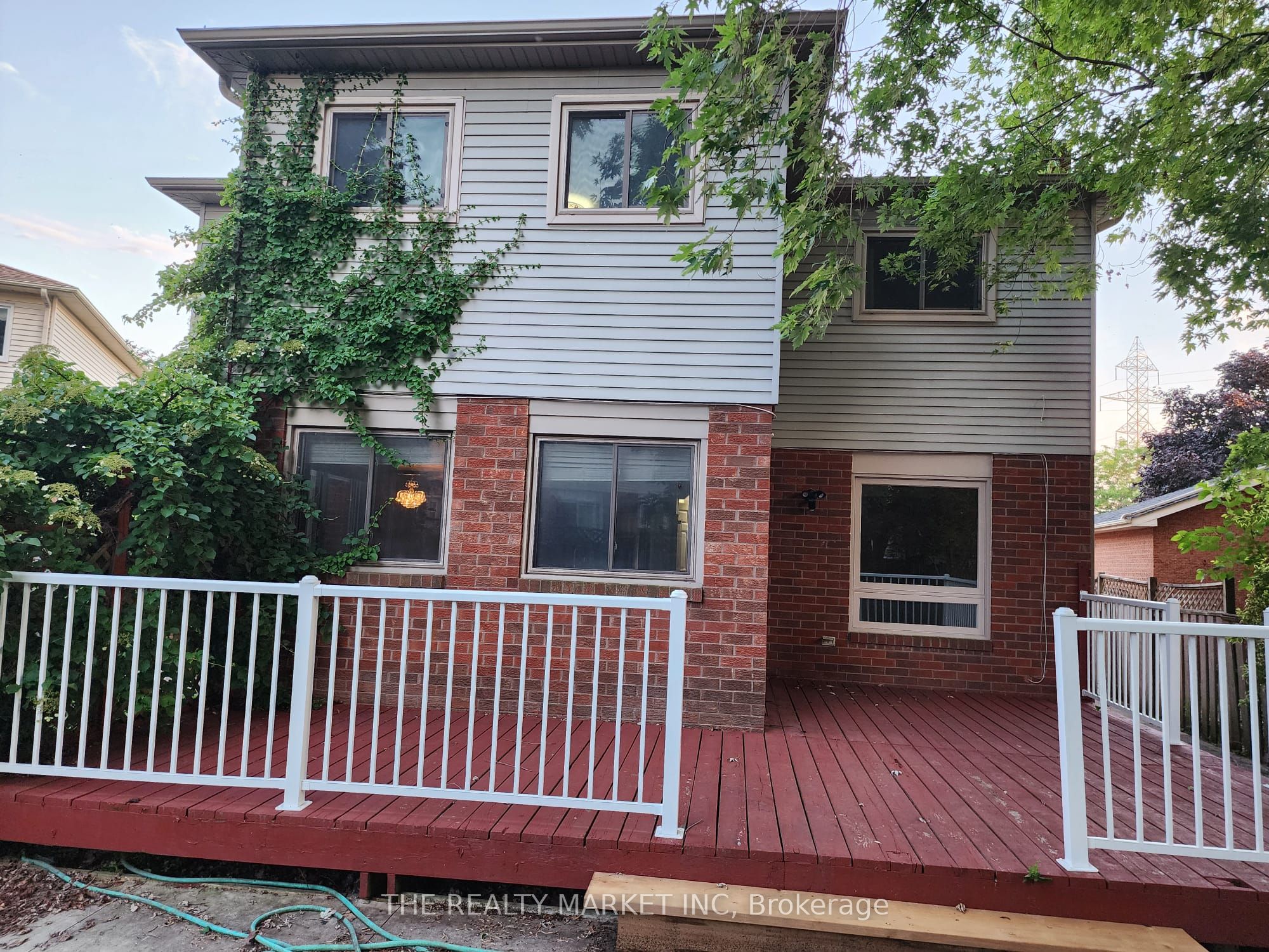 102 William Stephenson Drive Property Photo 10