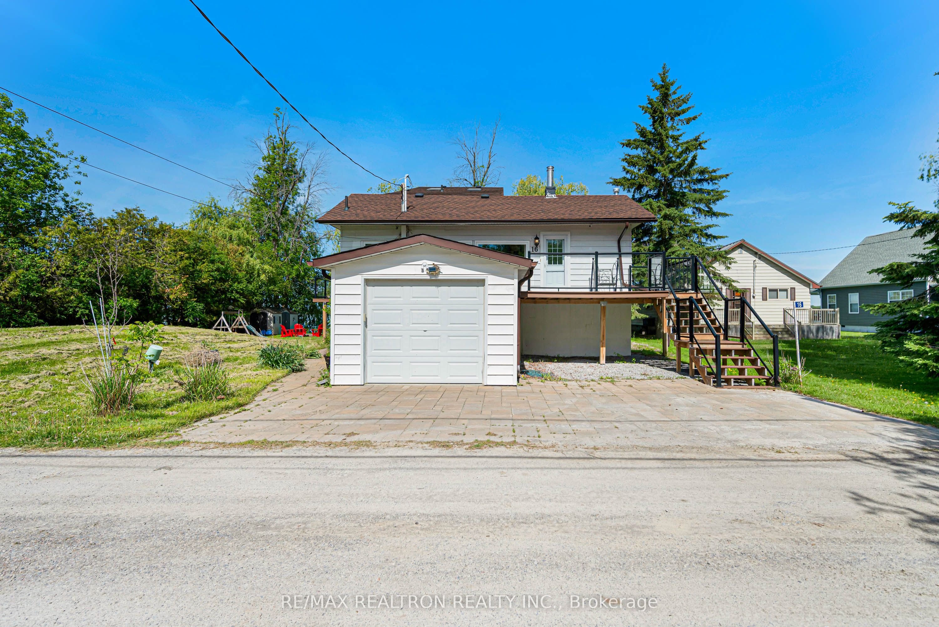 16 Birch Island Road Property Photo 4