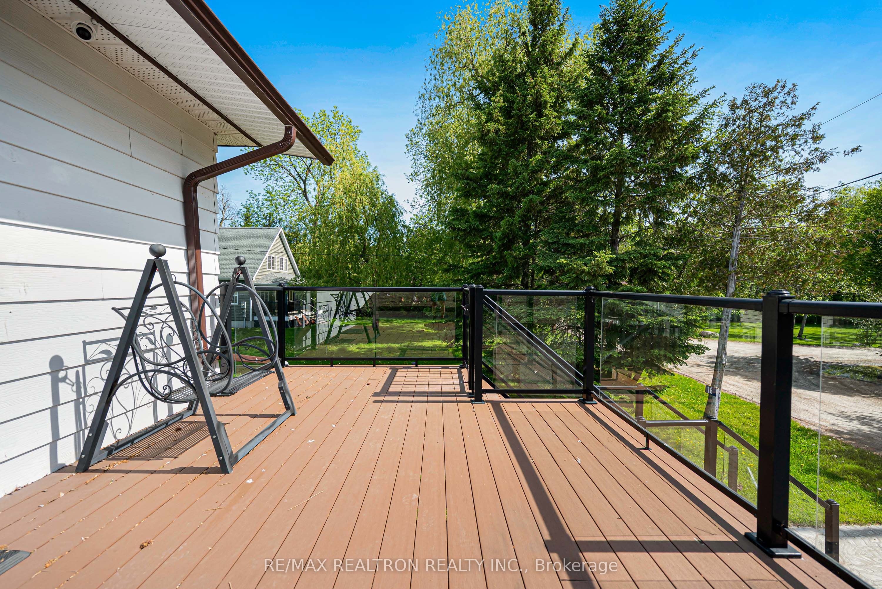 16 Birch Island Road Property Photo 7