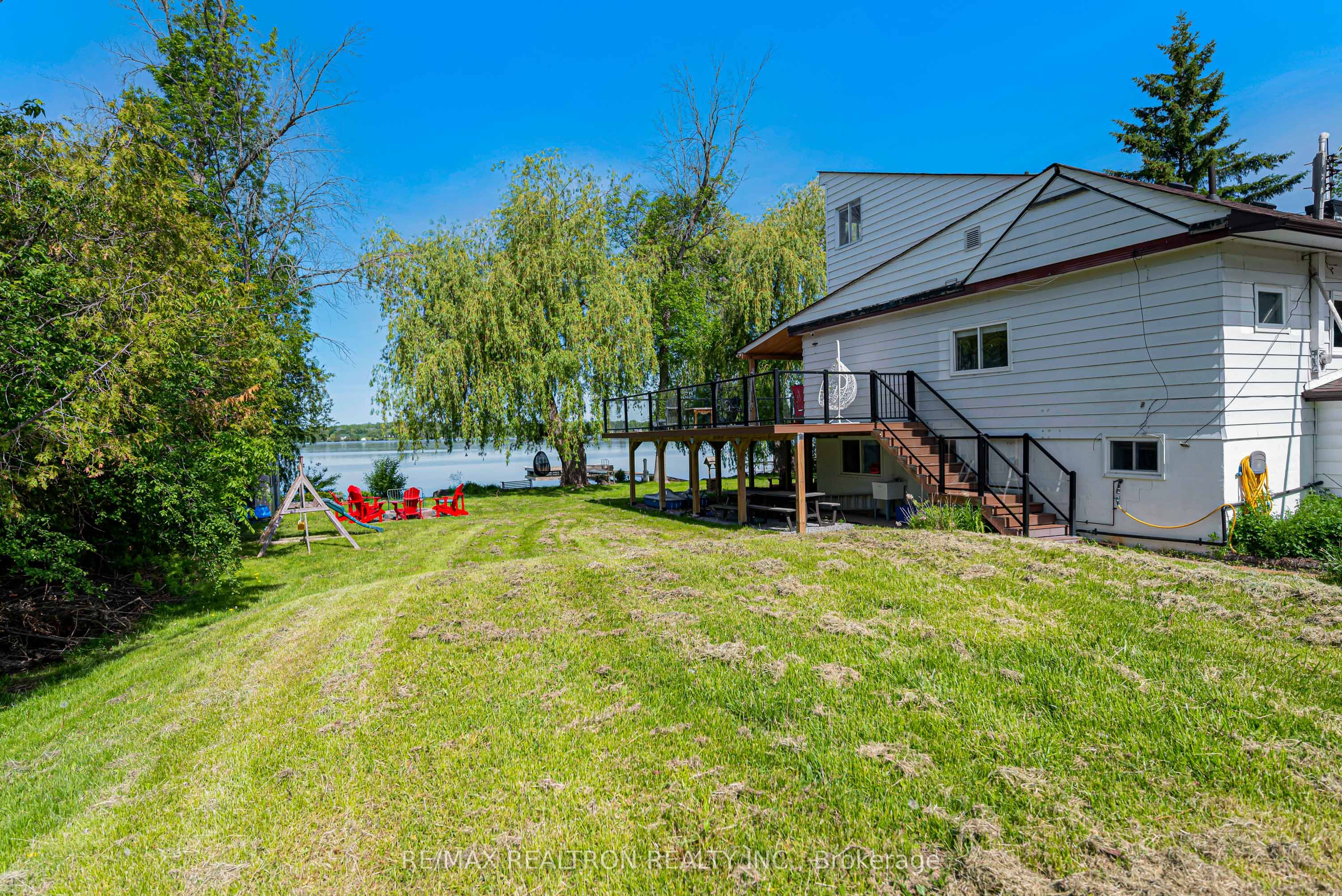 16 Birch Island Road Property Photo 8