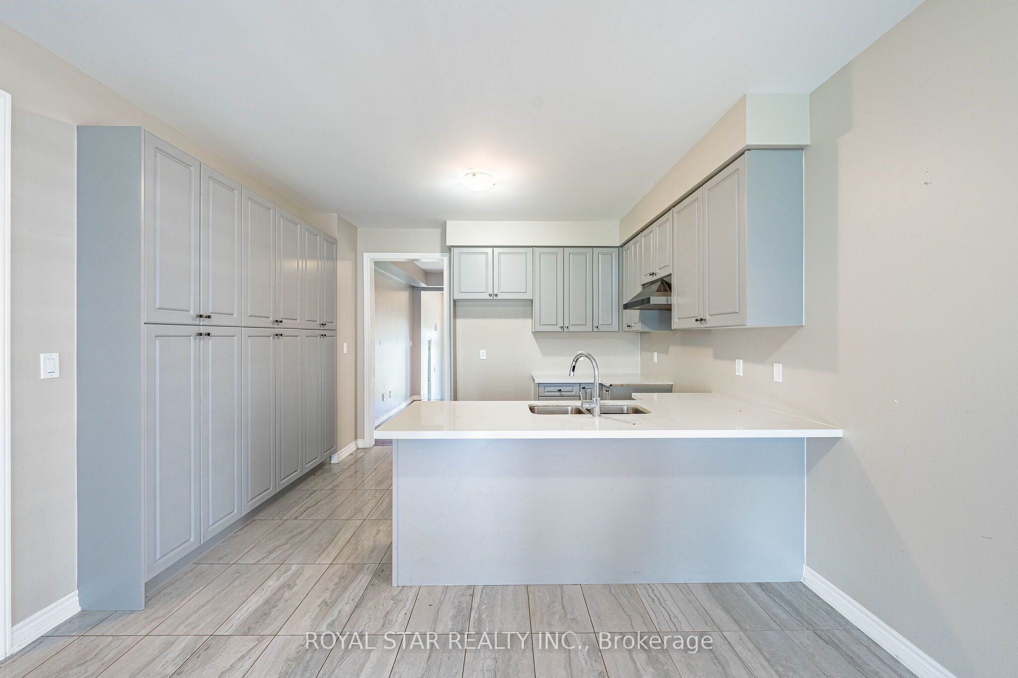 249 Fleetwood Drive Property Photo 15
