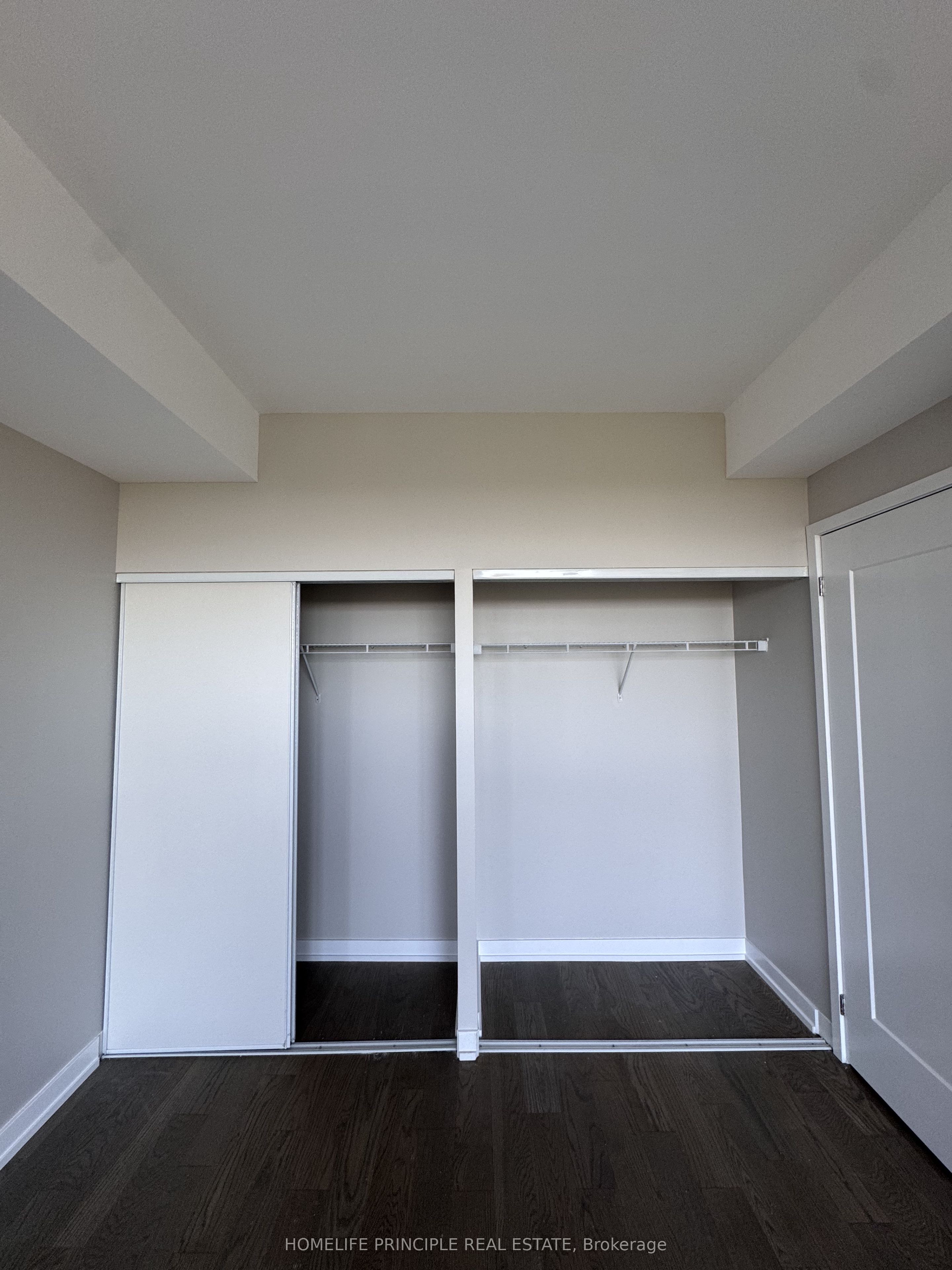 1350 Kingston Road 607 Property Photo 6