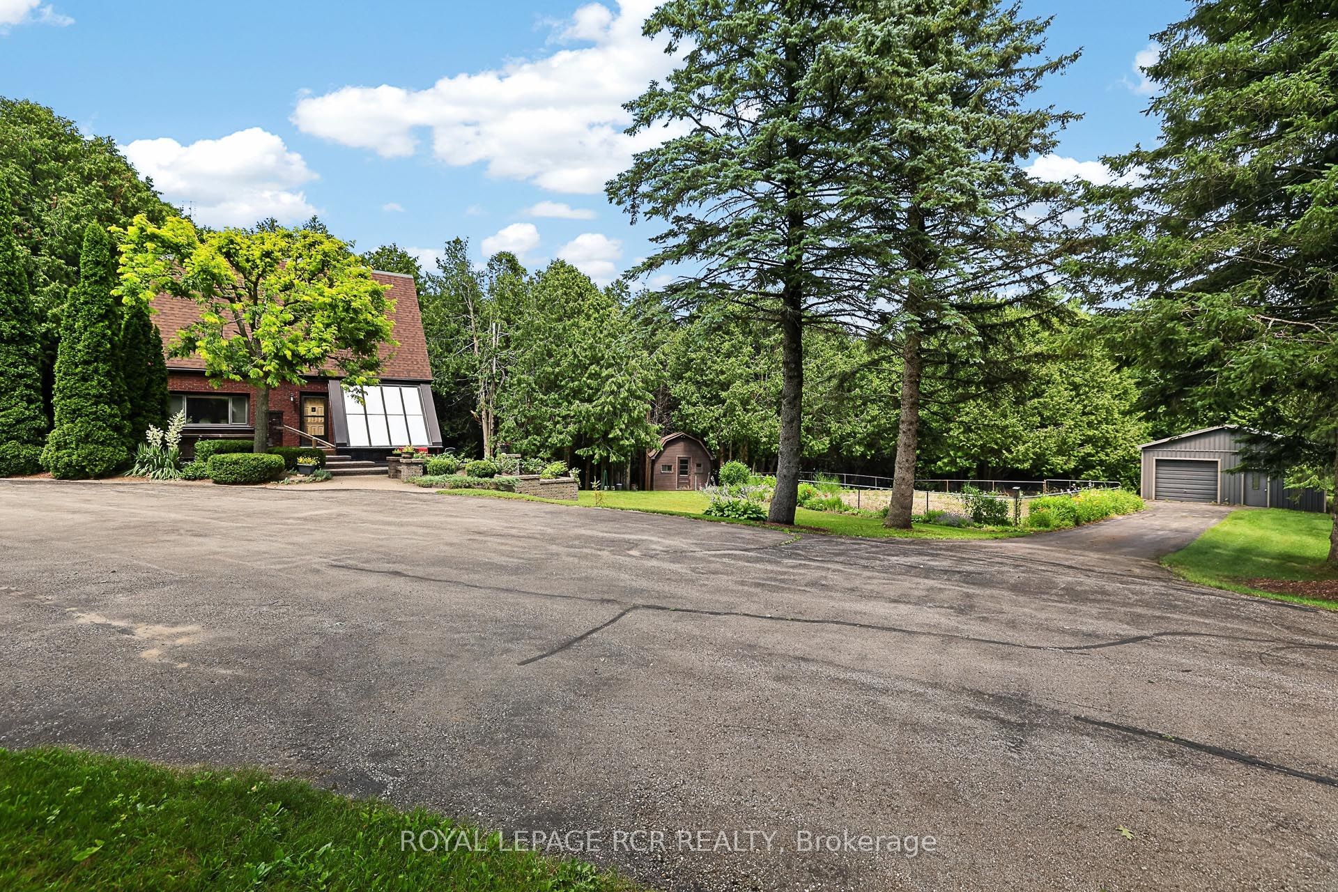 502 Townline Road Property Photo 9