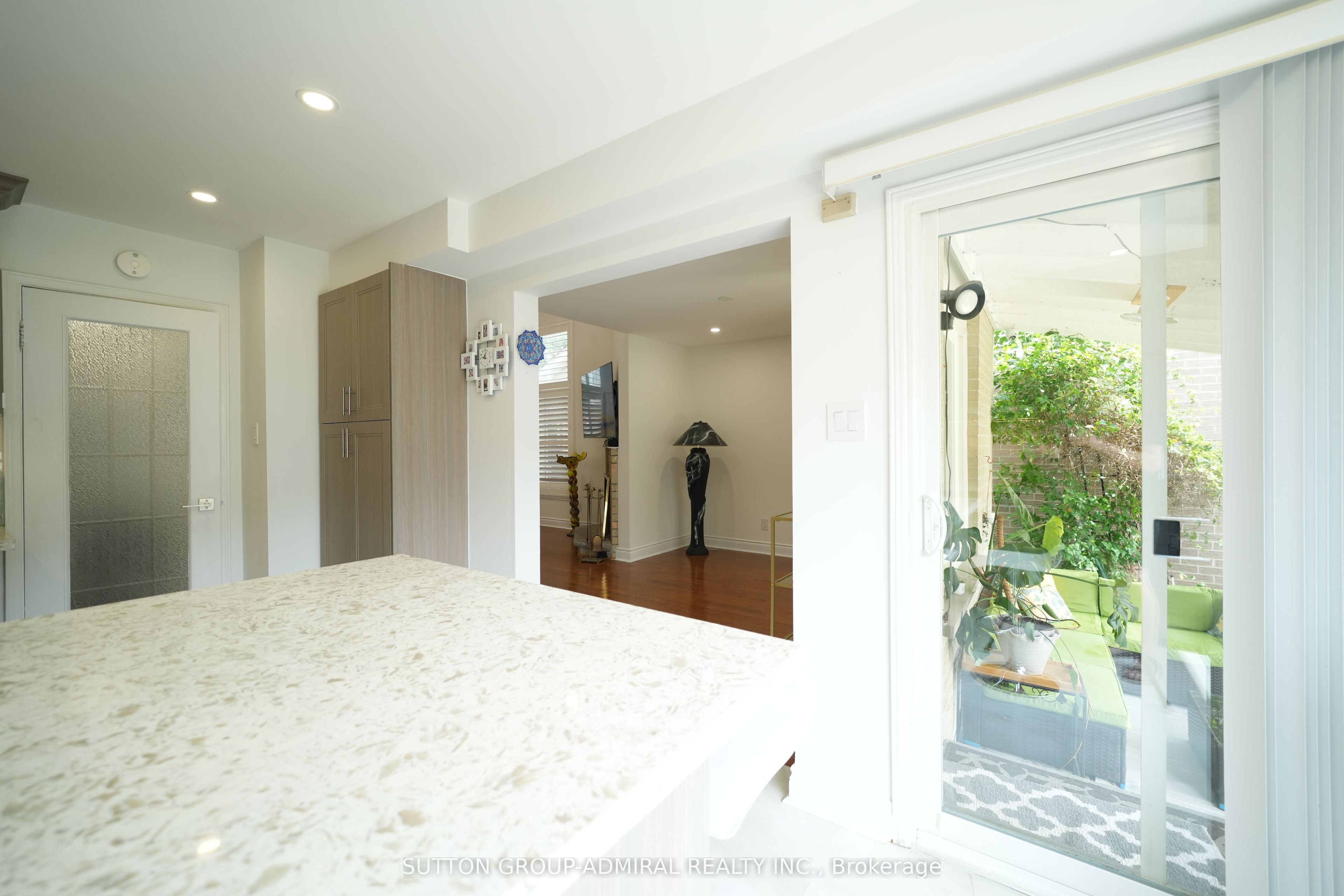 33 Wilderness Drive Property Photo 6
