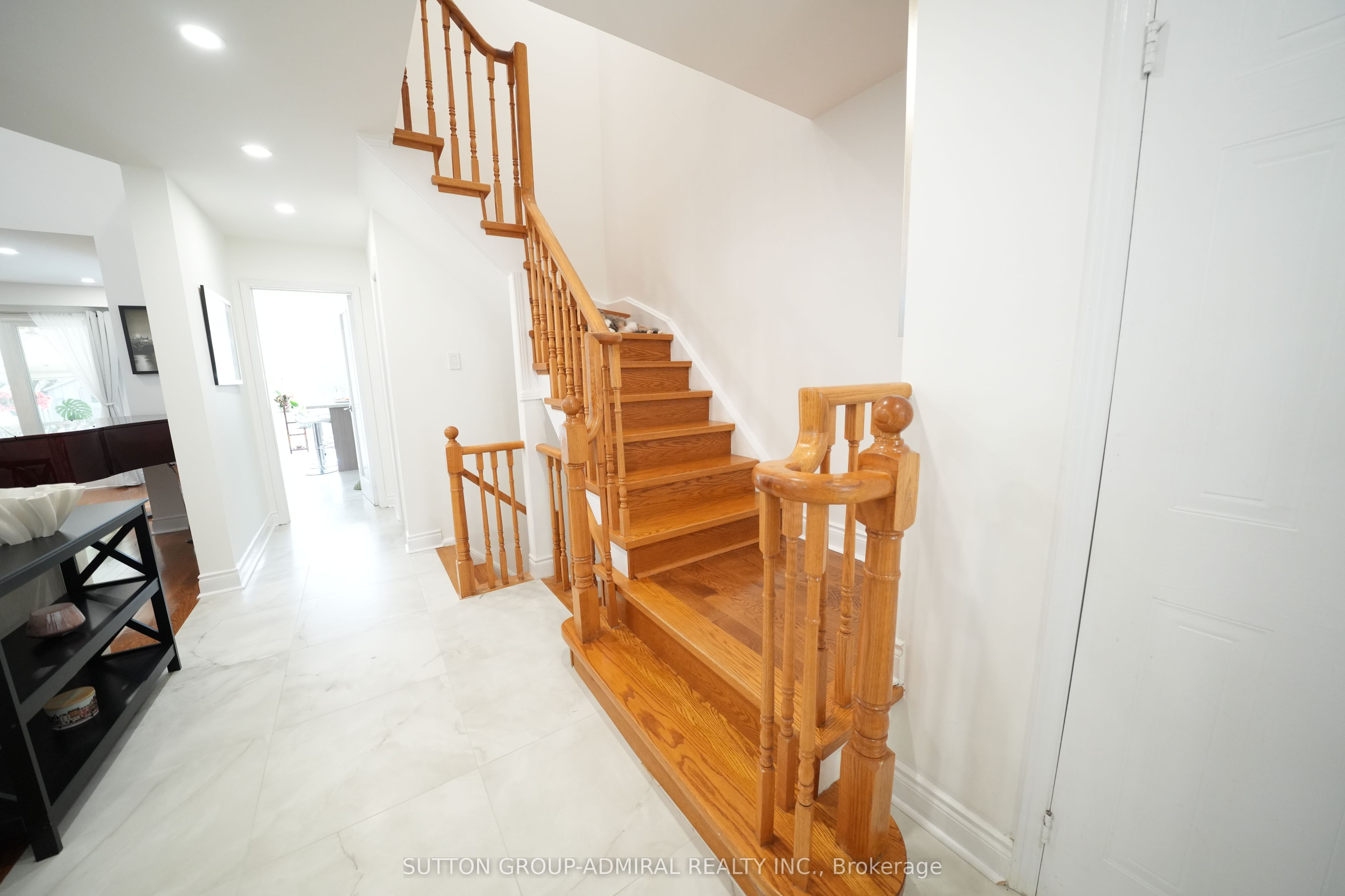 33 Wilderness Drive Property Photo 8