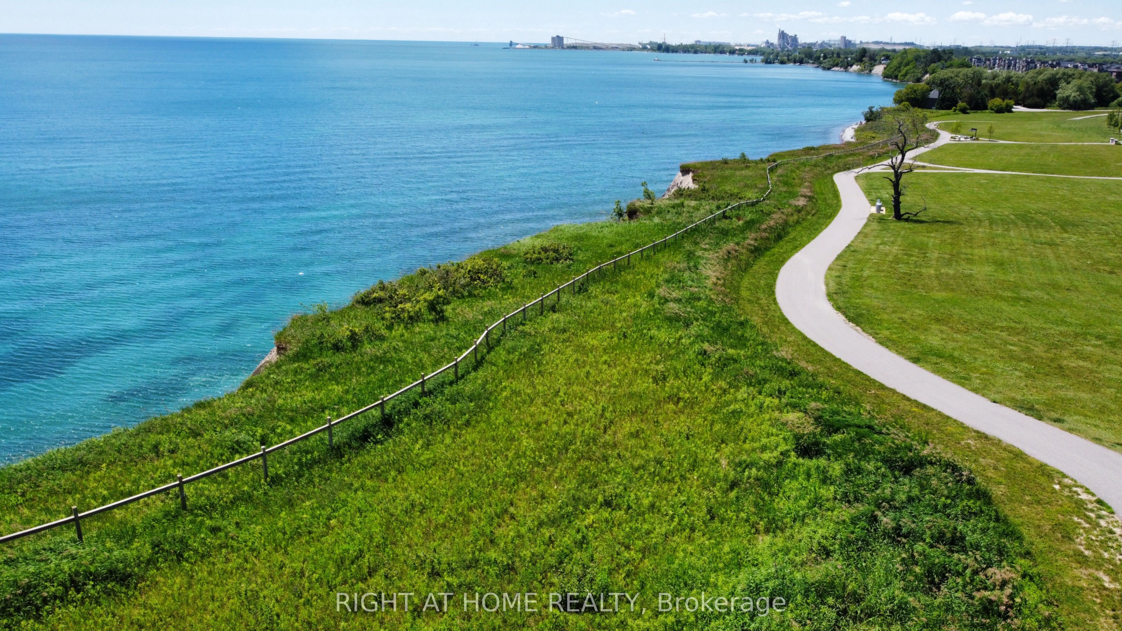30 Caspian Square Property Photo 2