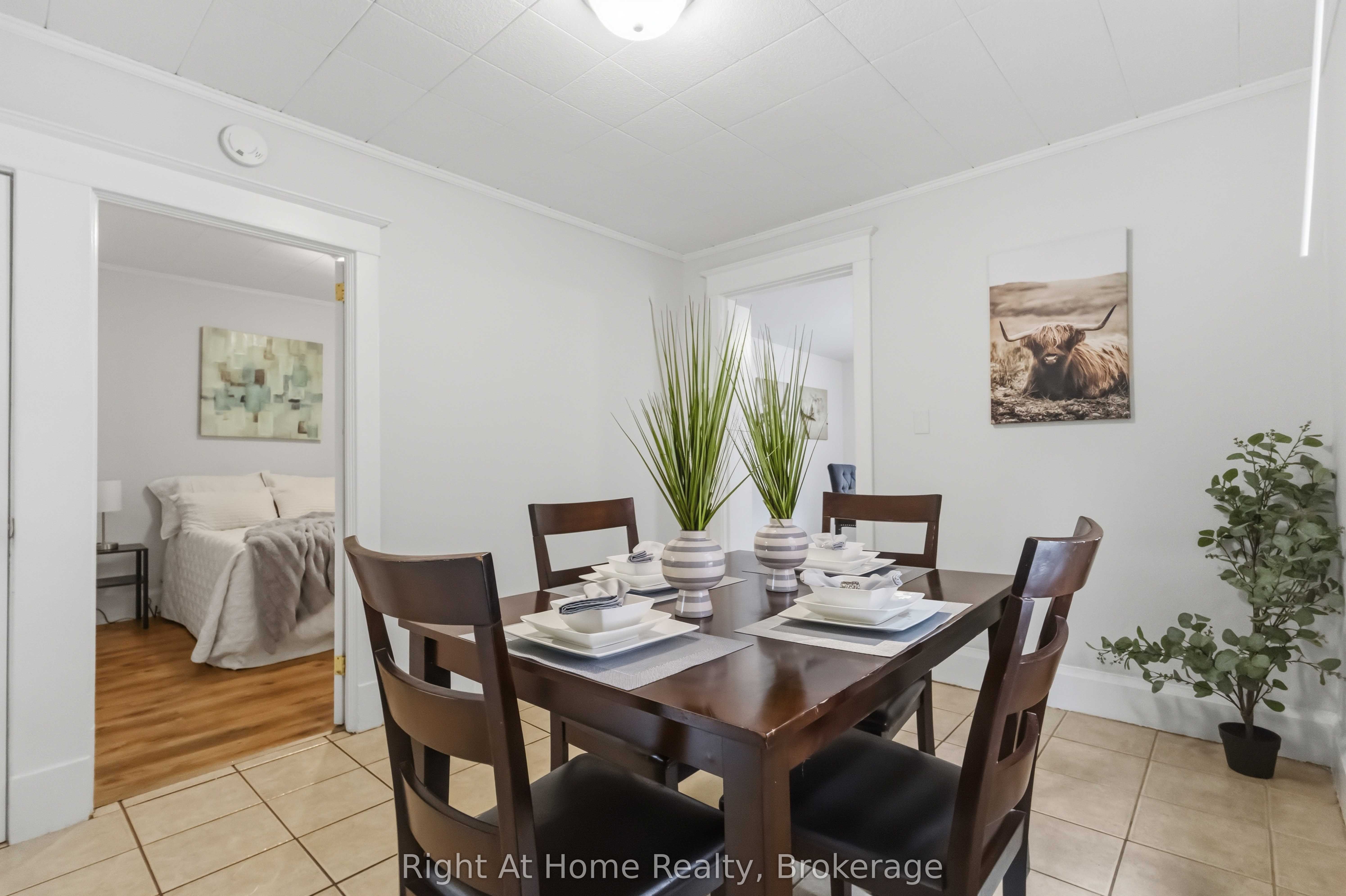 127 Montrave Avenue Property Photo 17
