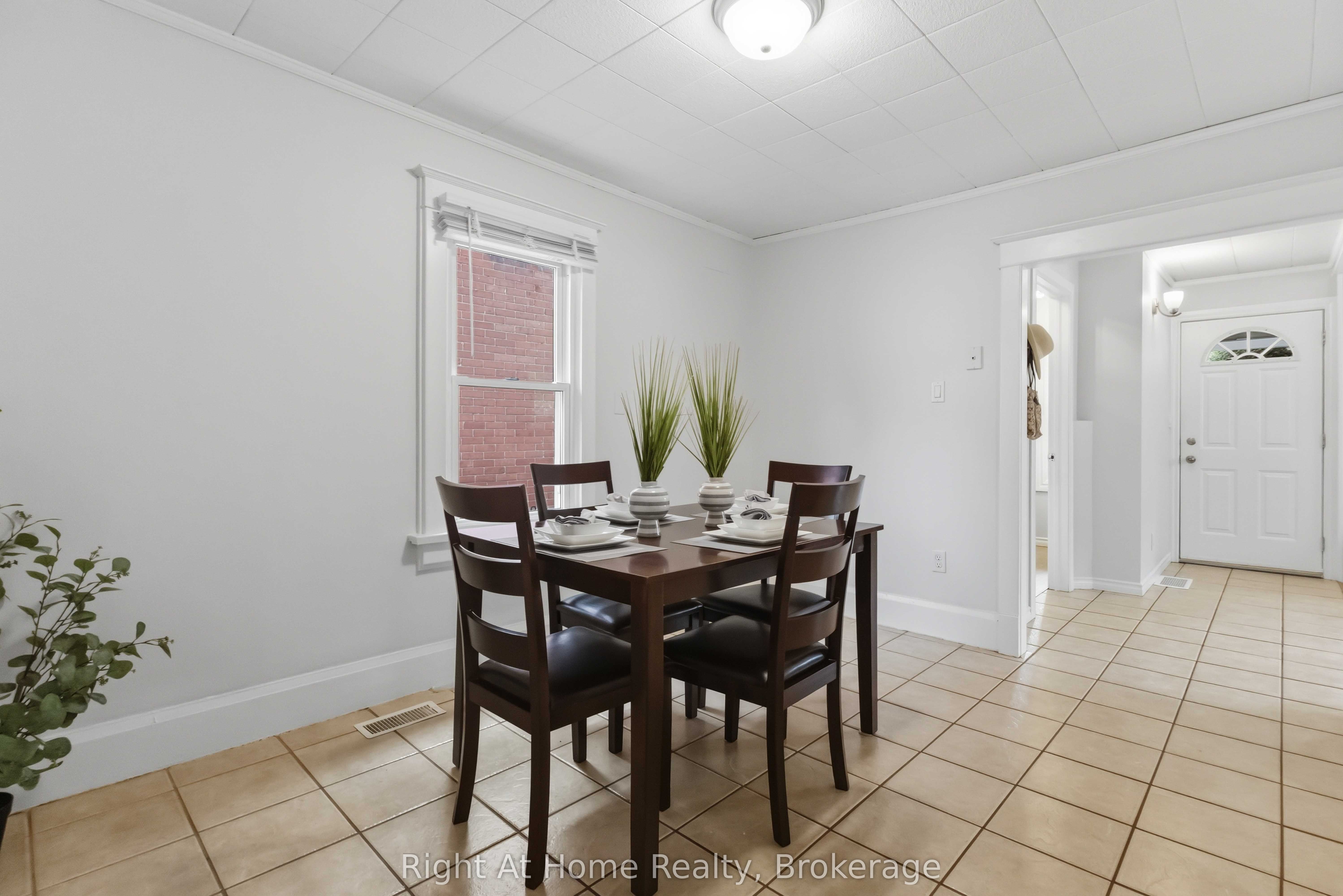 127 Montrave Avenue Property Photo 18