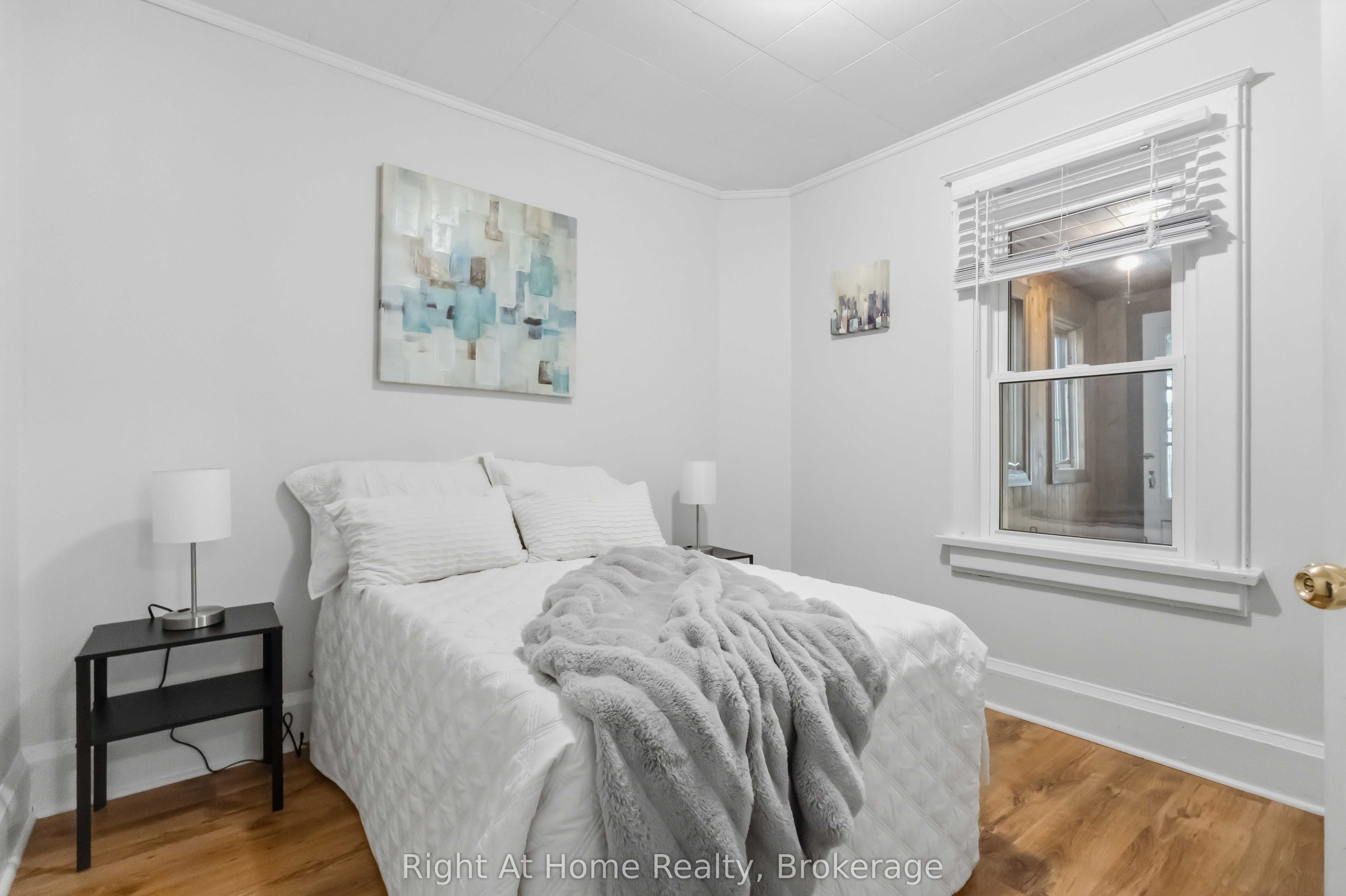 127 Montrave Avenue Property Photo 19
