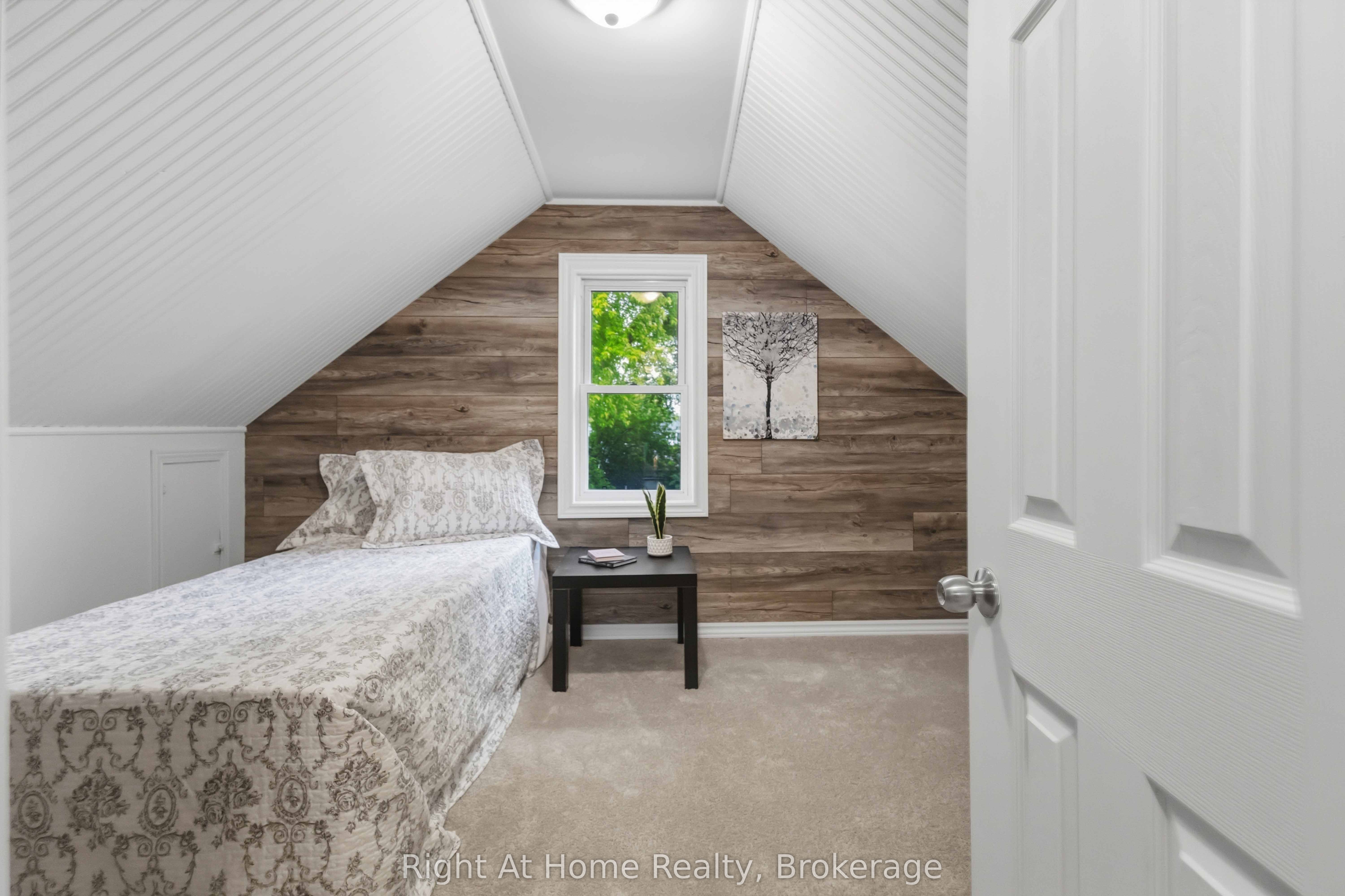 127 Montrave Avenue Property Photo 24