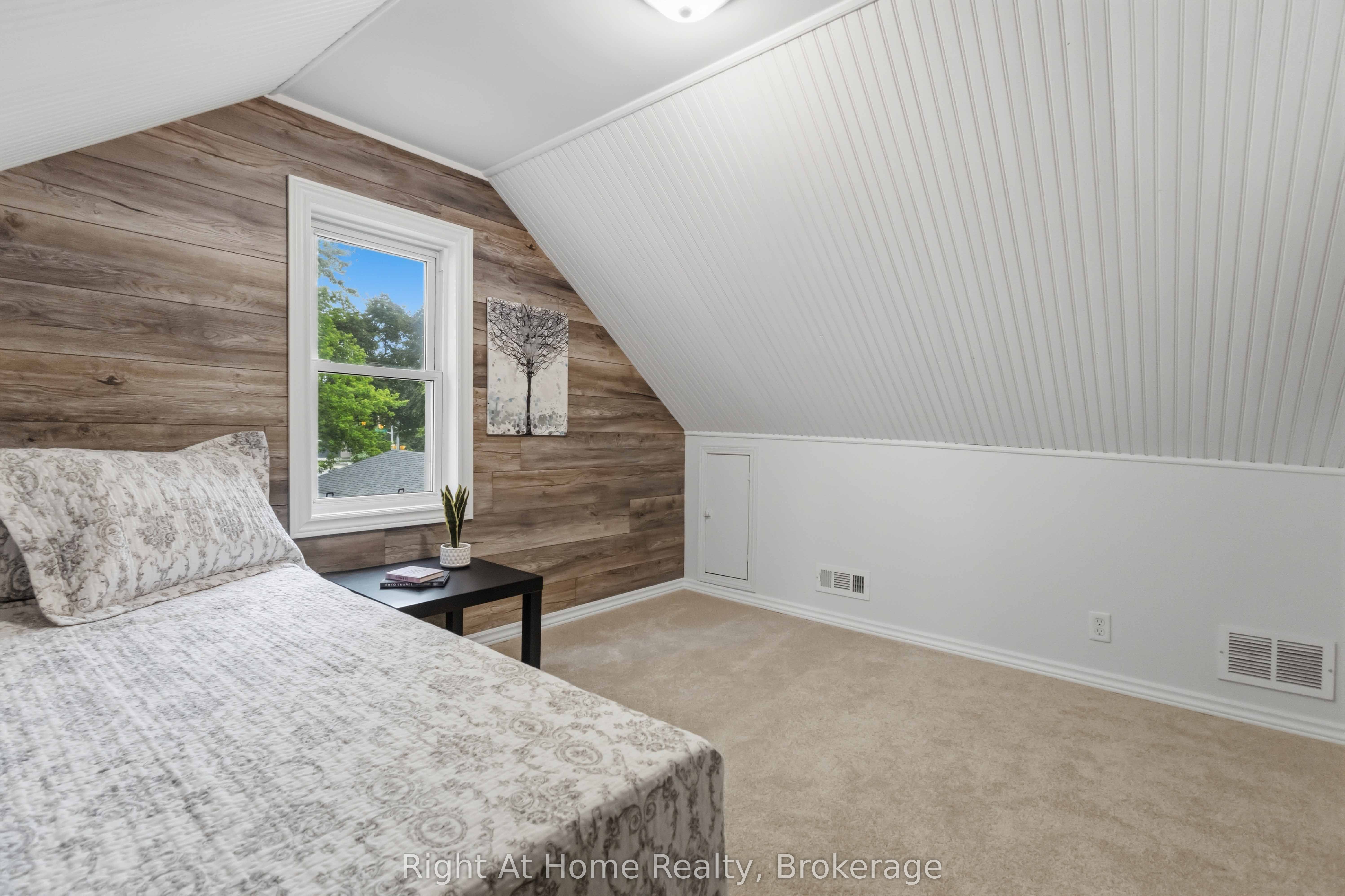 127 Montrave Avenue Property Photo 25