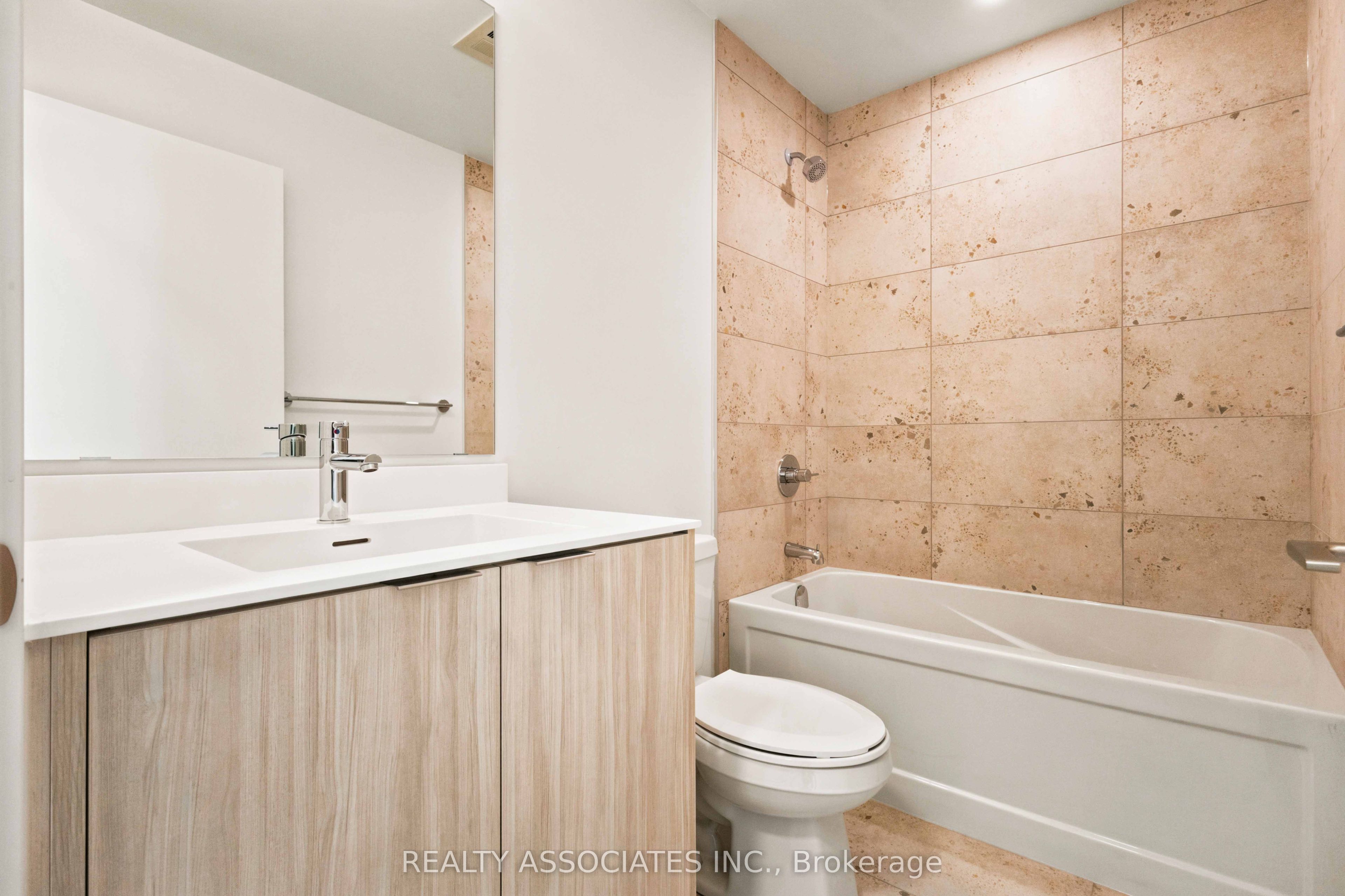 20 Deans Drive 814 Property Photo 10