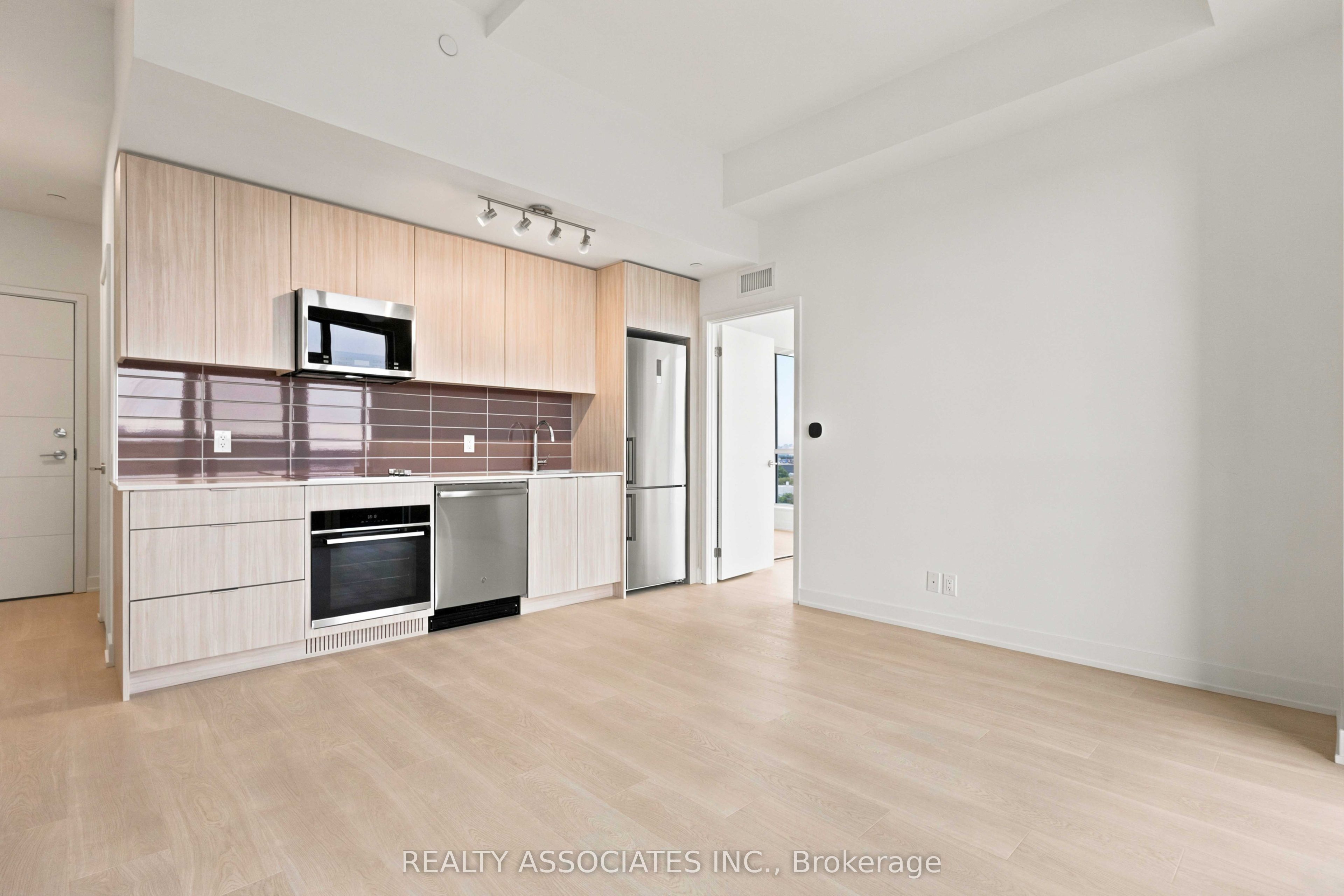20 Deans Drive 814 Property Photo 19