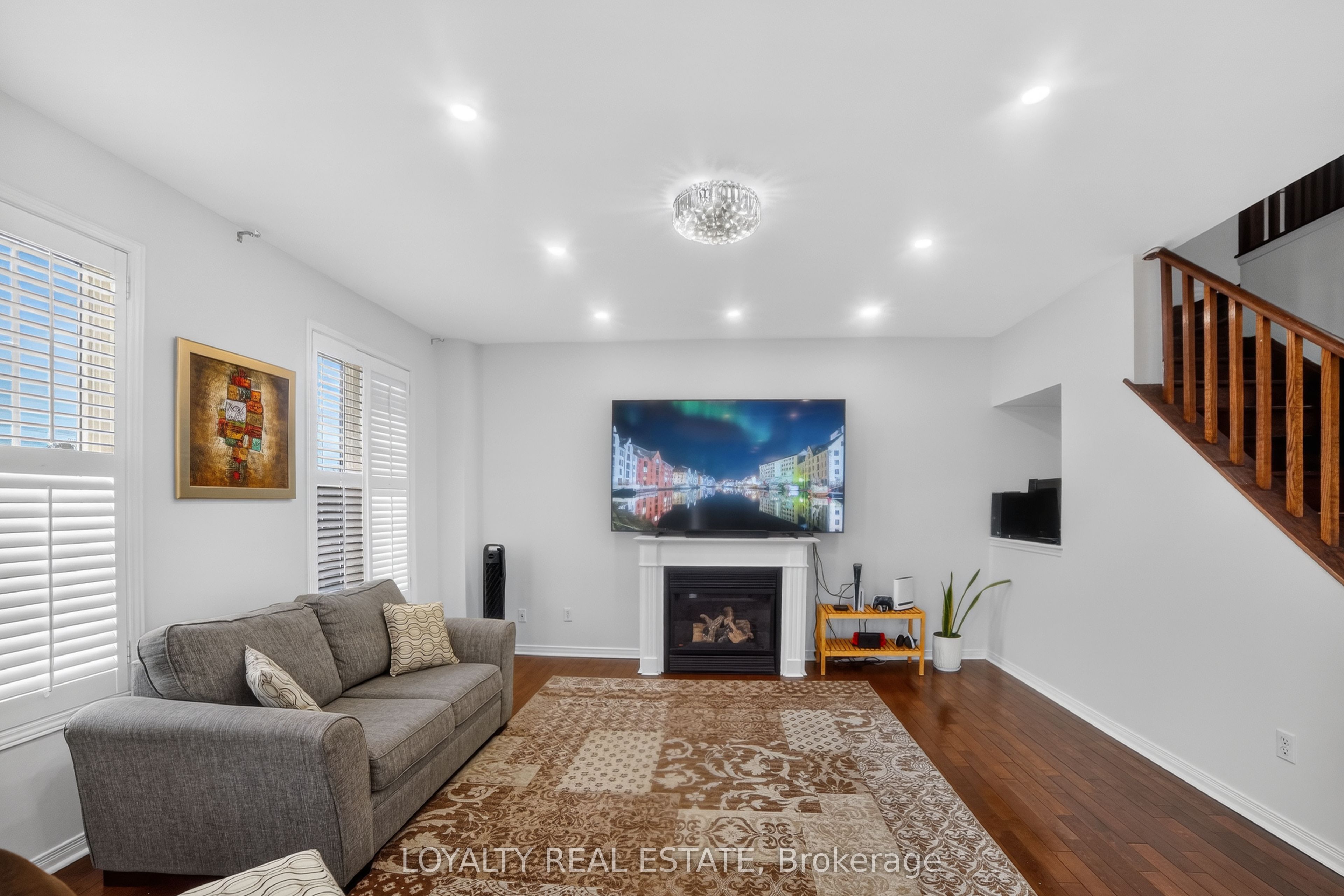 5 Southam Street Property Photo 6