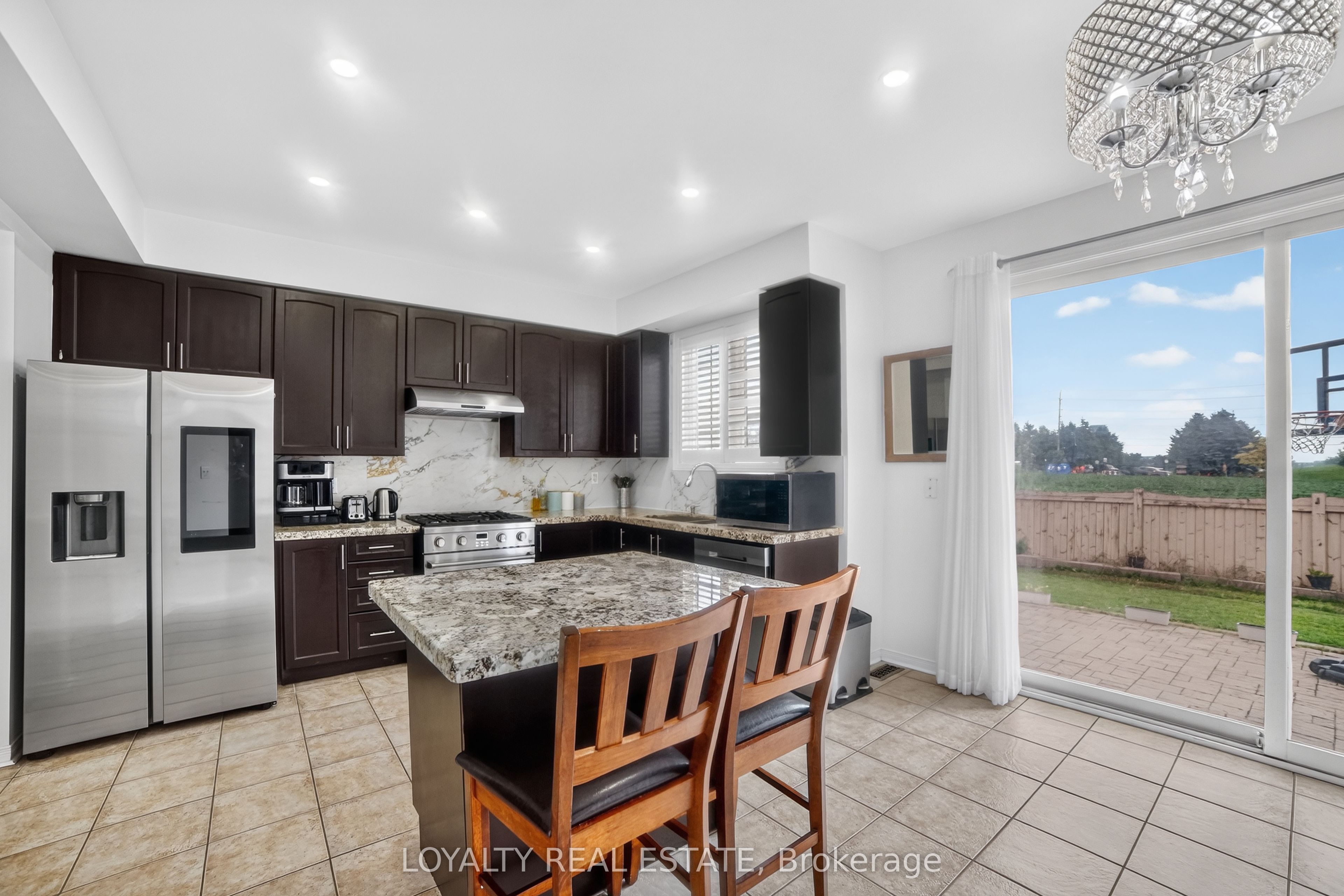 5 Southam Street Property Photo 8