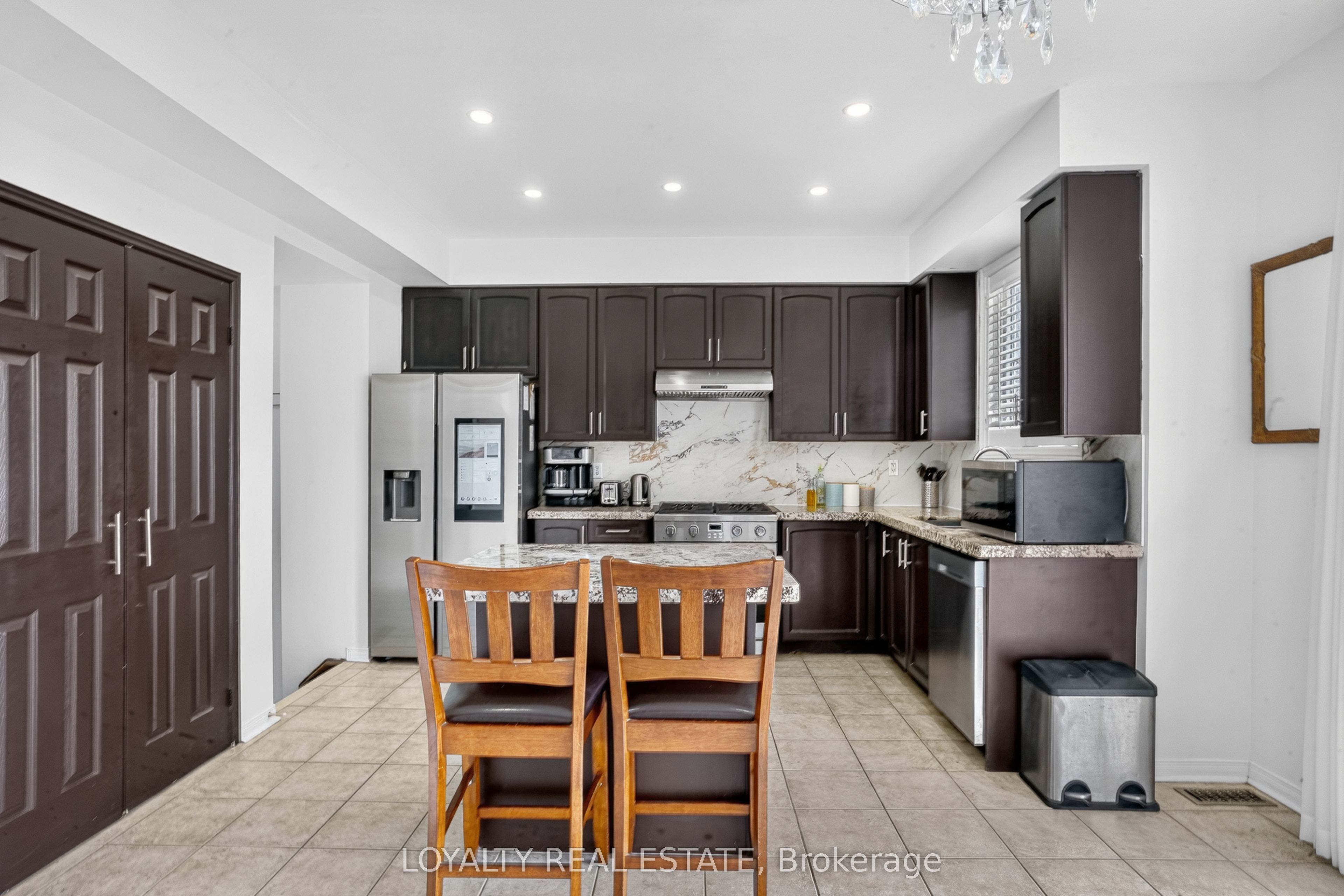 5 Southam Street Property Photo 9