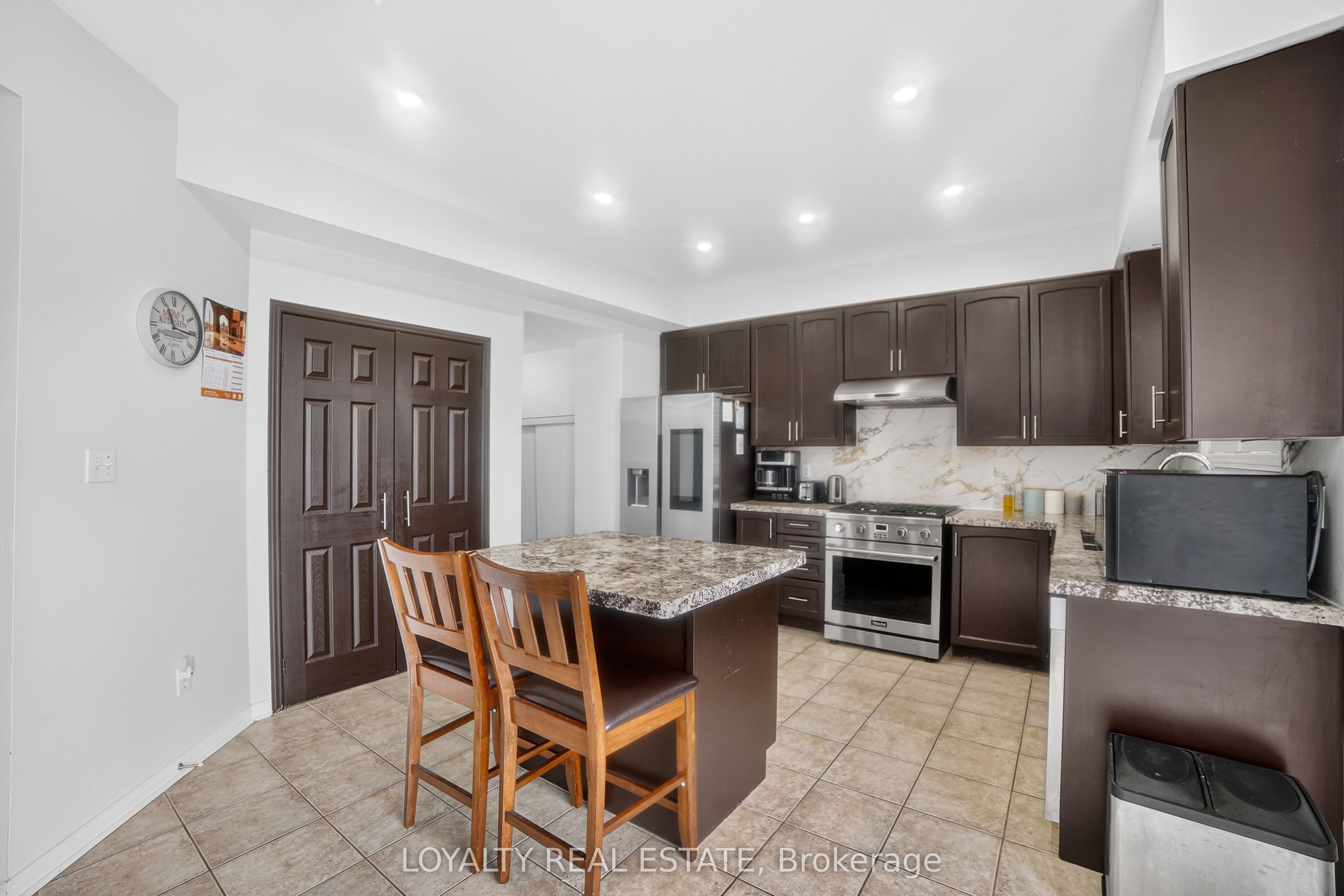 5 Southam Street Property Photo 10