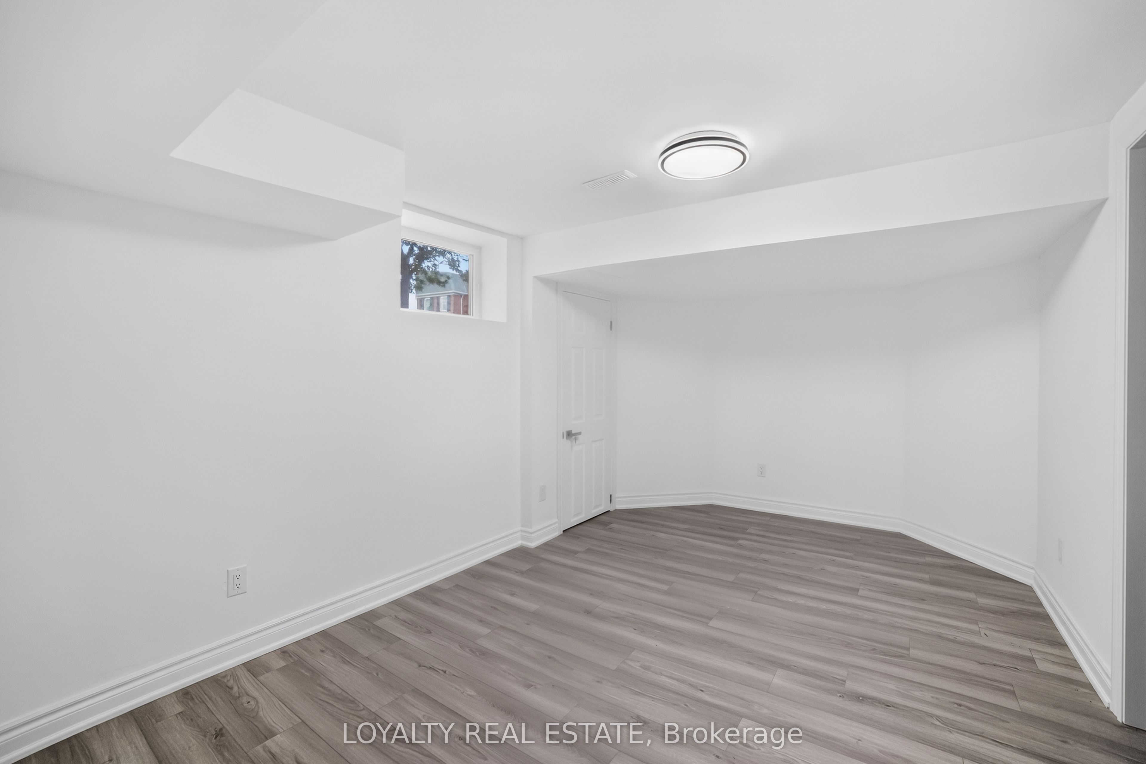 5 Southam Street Property Photo 27