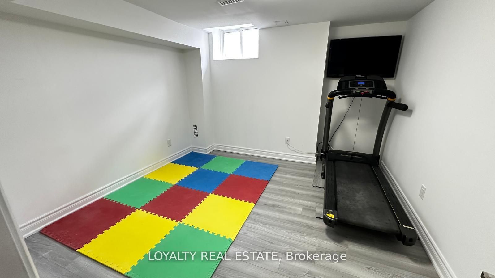 5 Southam Street Property Photo 28